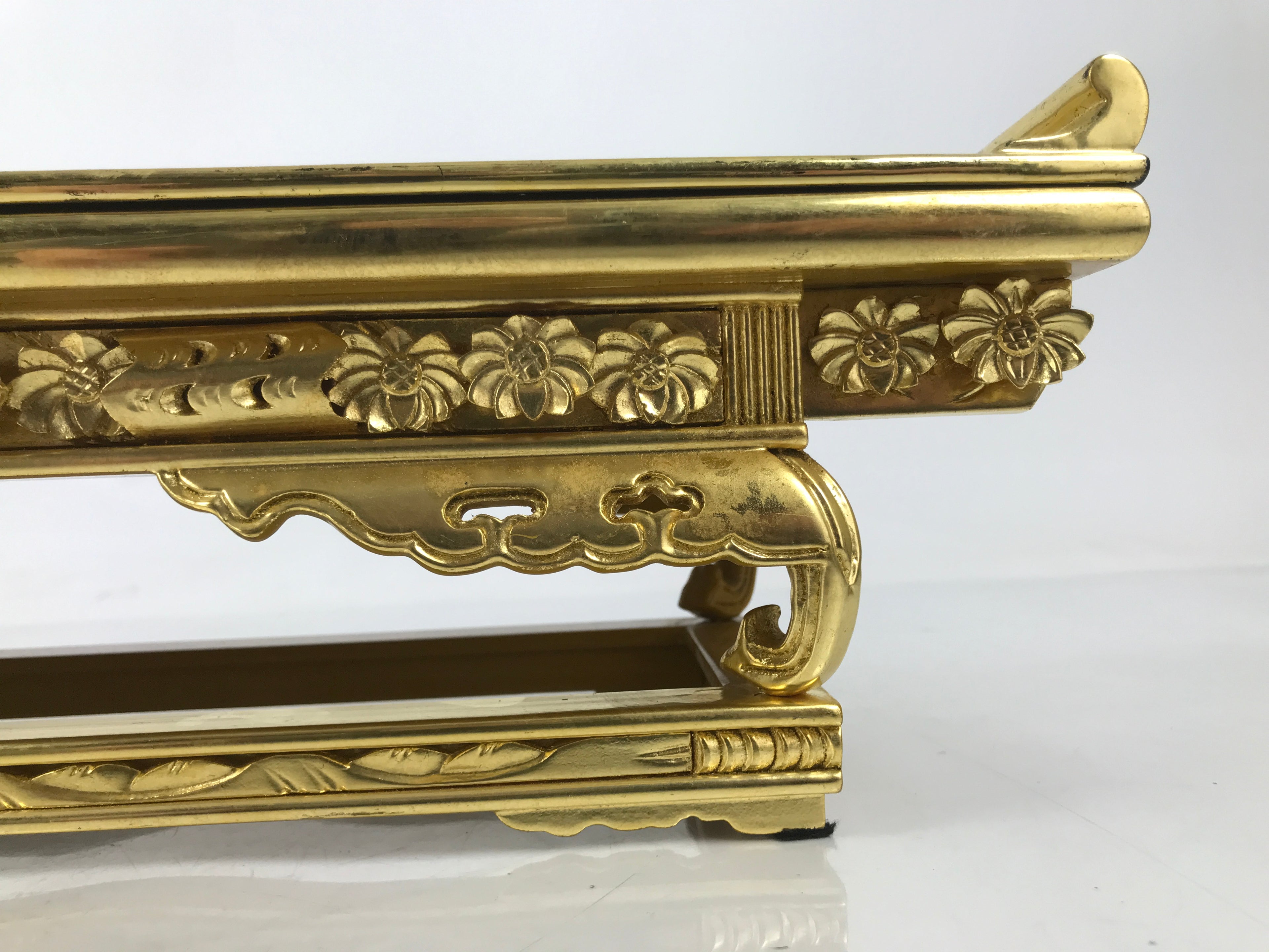 Japanese Buddhist Altar Lacquered Wood Offering Table Vtg Maejoku Red Gold BA603