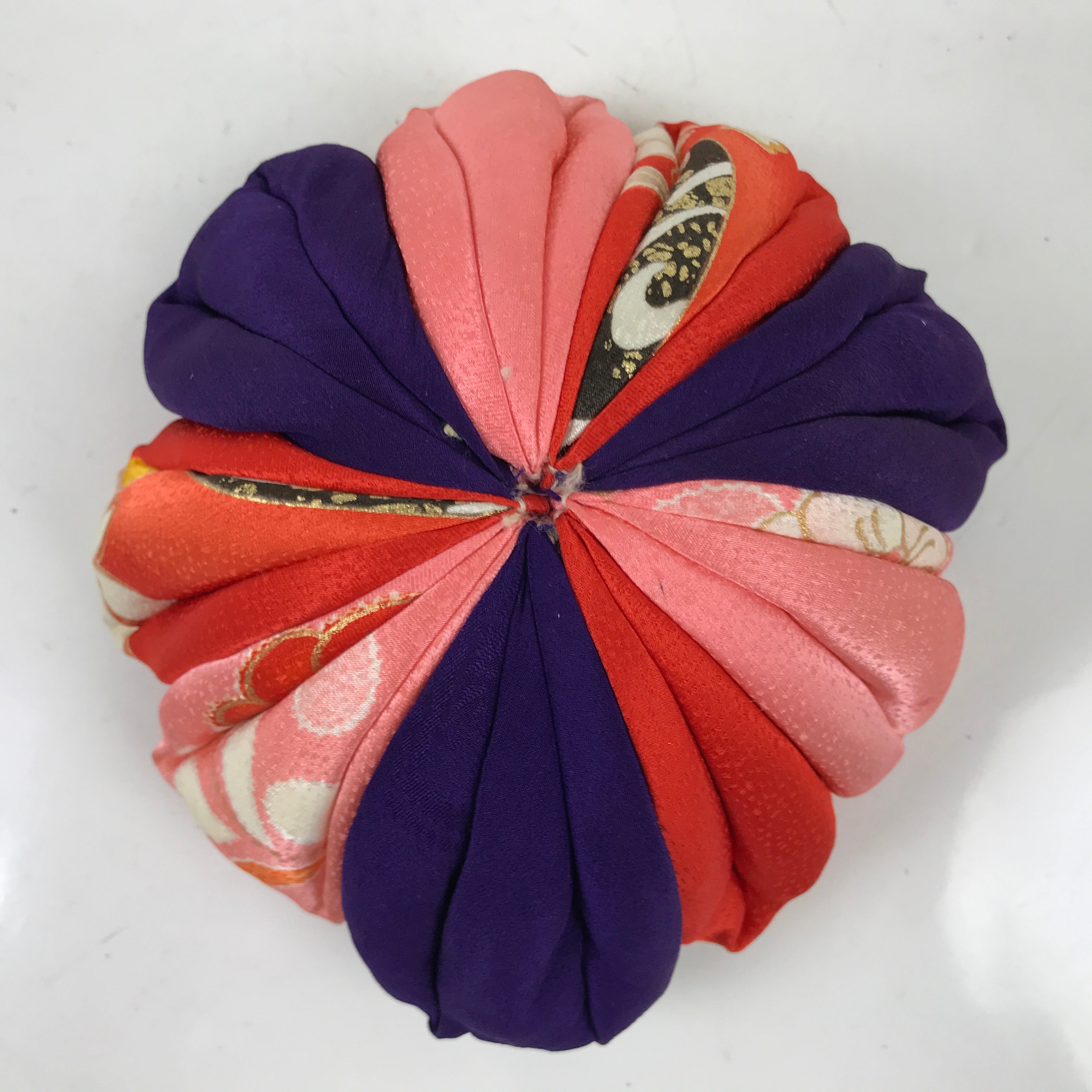 Japanese Buddhist Altar Orin Bell Singing Bowl Silk Fabric Pillow Pink Red BA546