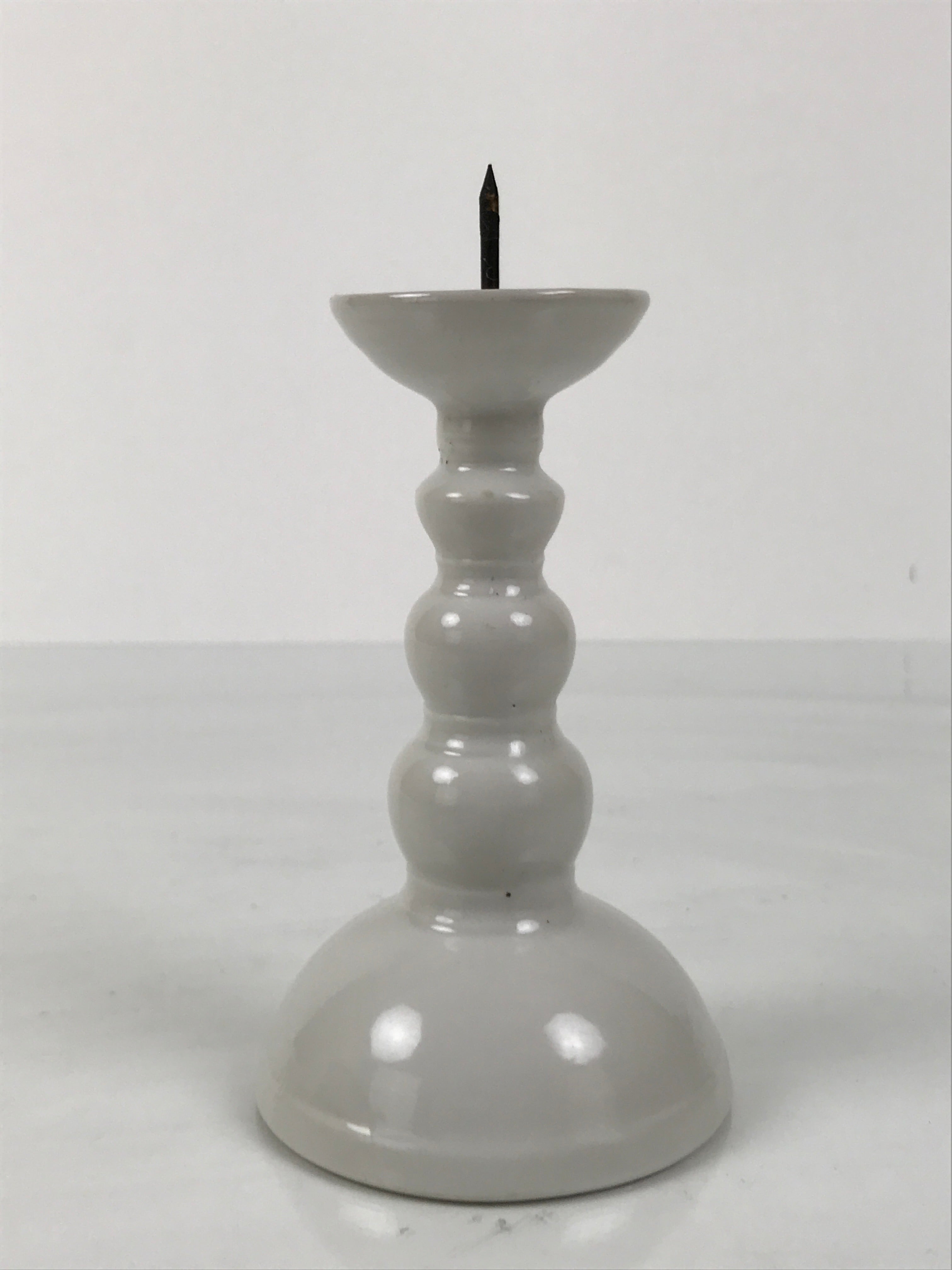 Japanese Buddhist Altar Porcelain Candle Stand Vtg Shokudai Simple White BA792