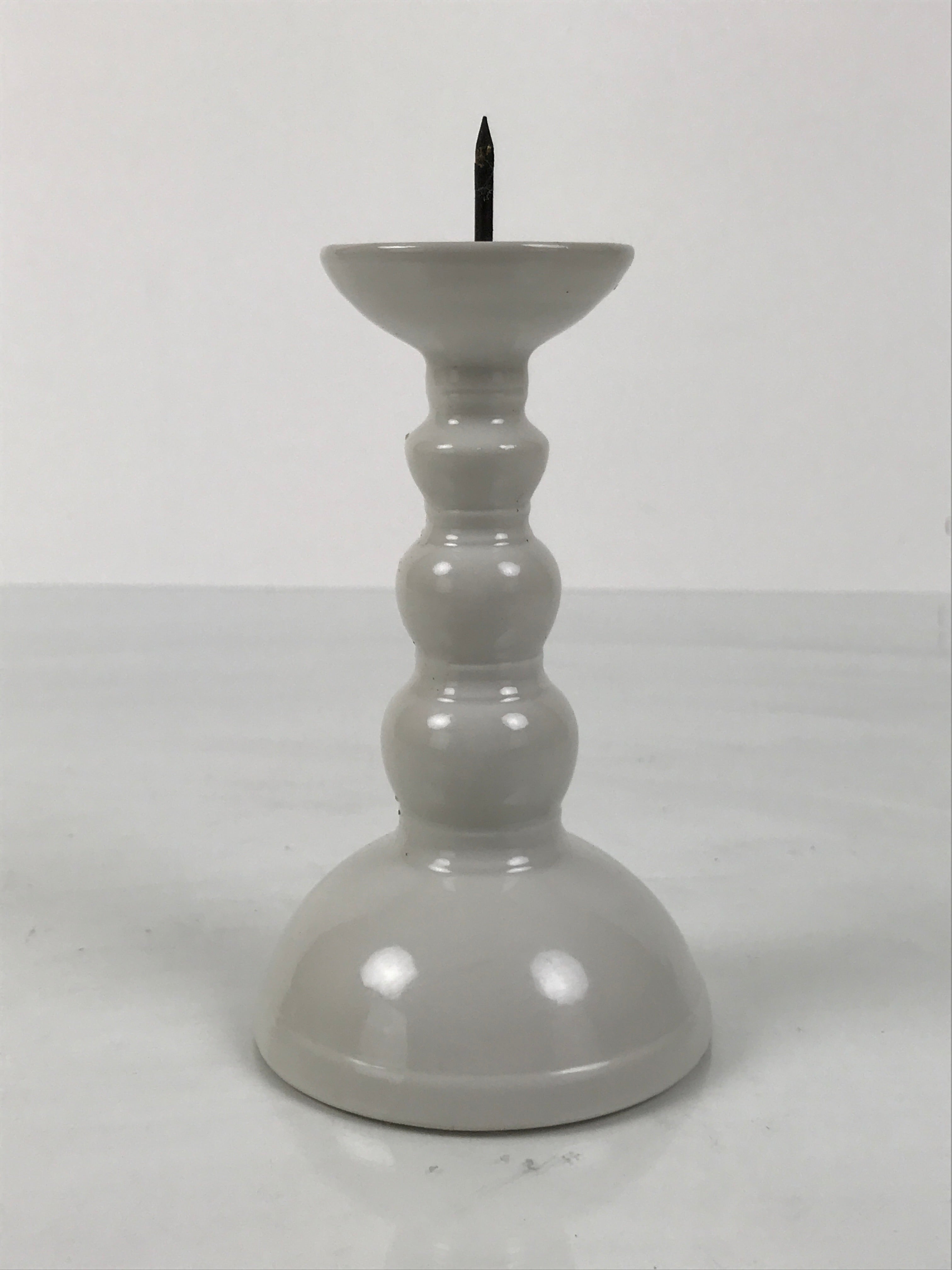 Japanese Buddhist Altar Porcelain Candle Stand Vtg Shokudai Simple White BA792