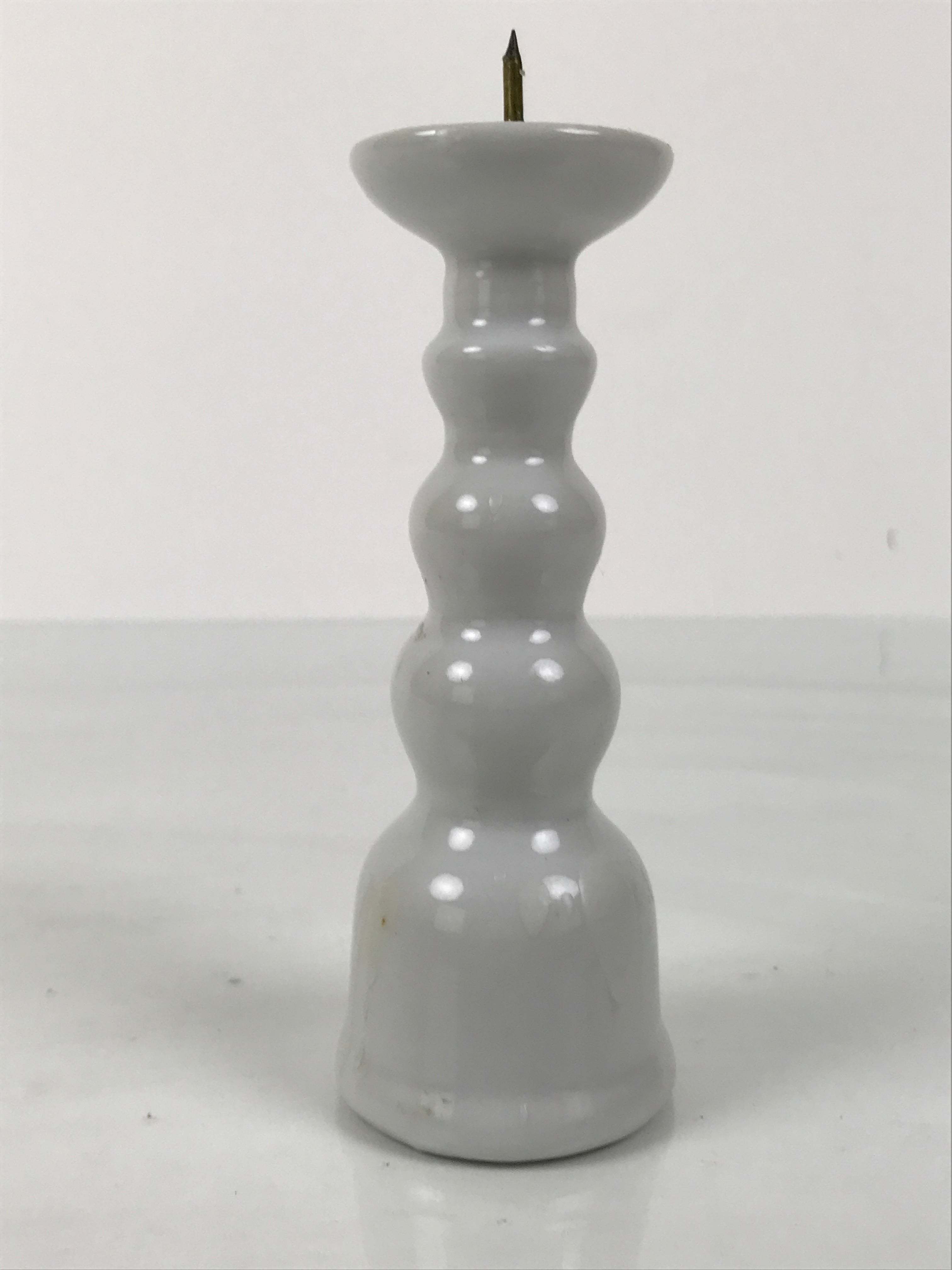 Japanese Buddhist Altar Porcelain Candle Stand Vtg Shokudai Simple White BA793
