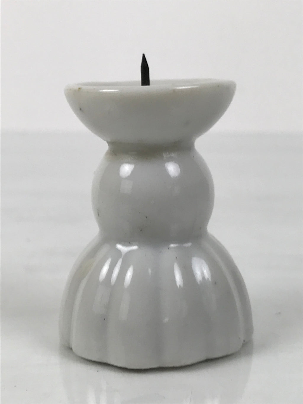 Japanese Buddhist Altar Porcelain Candle Stand Vtg Shokudai Simple White BA794