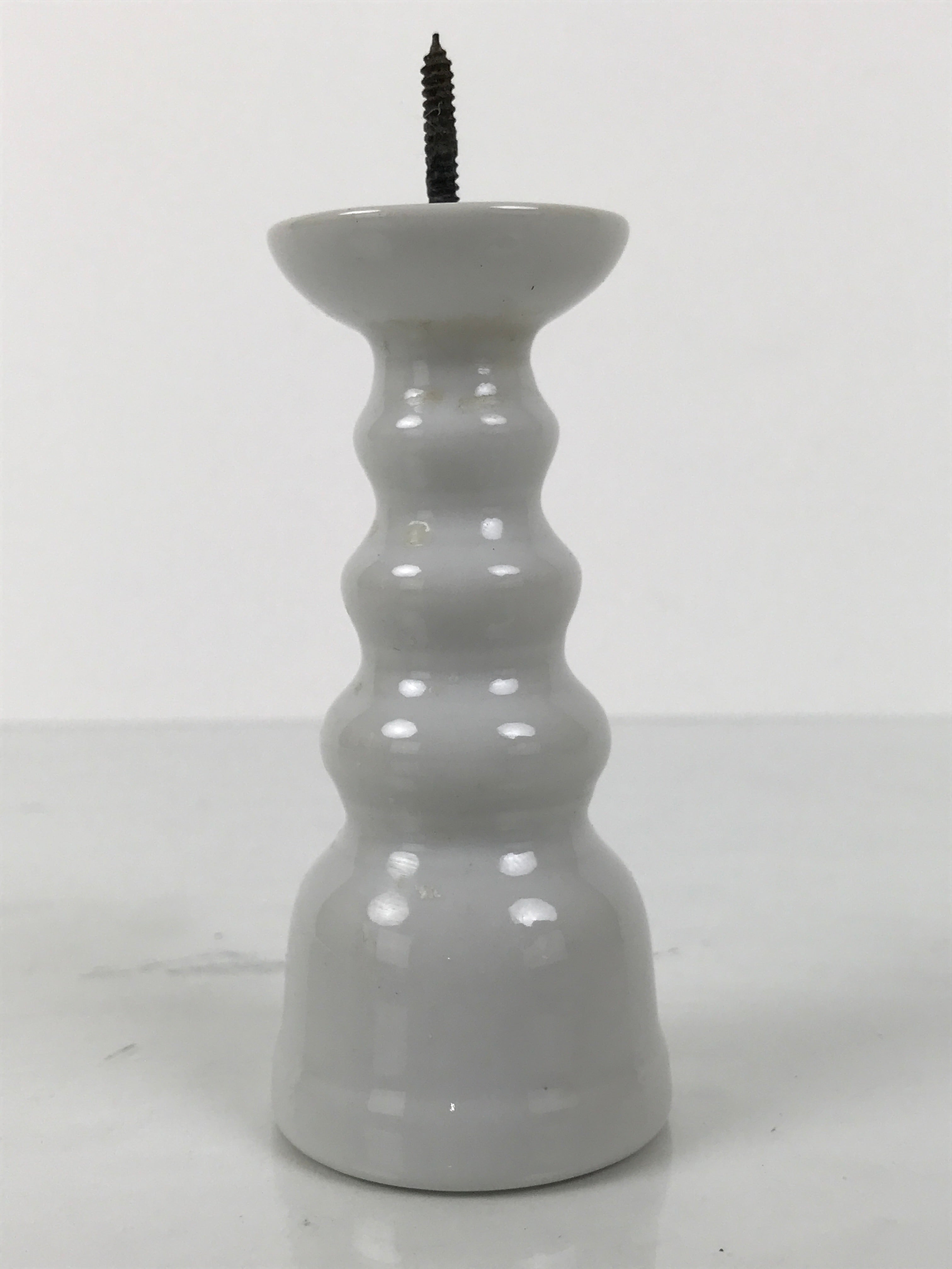 Japanese Buddhist Altar Porcelain Candle Stand Vtg Shokudai Simple White BA801