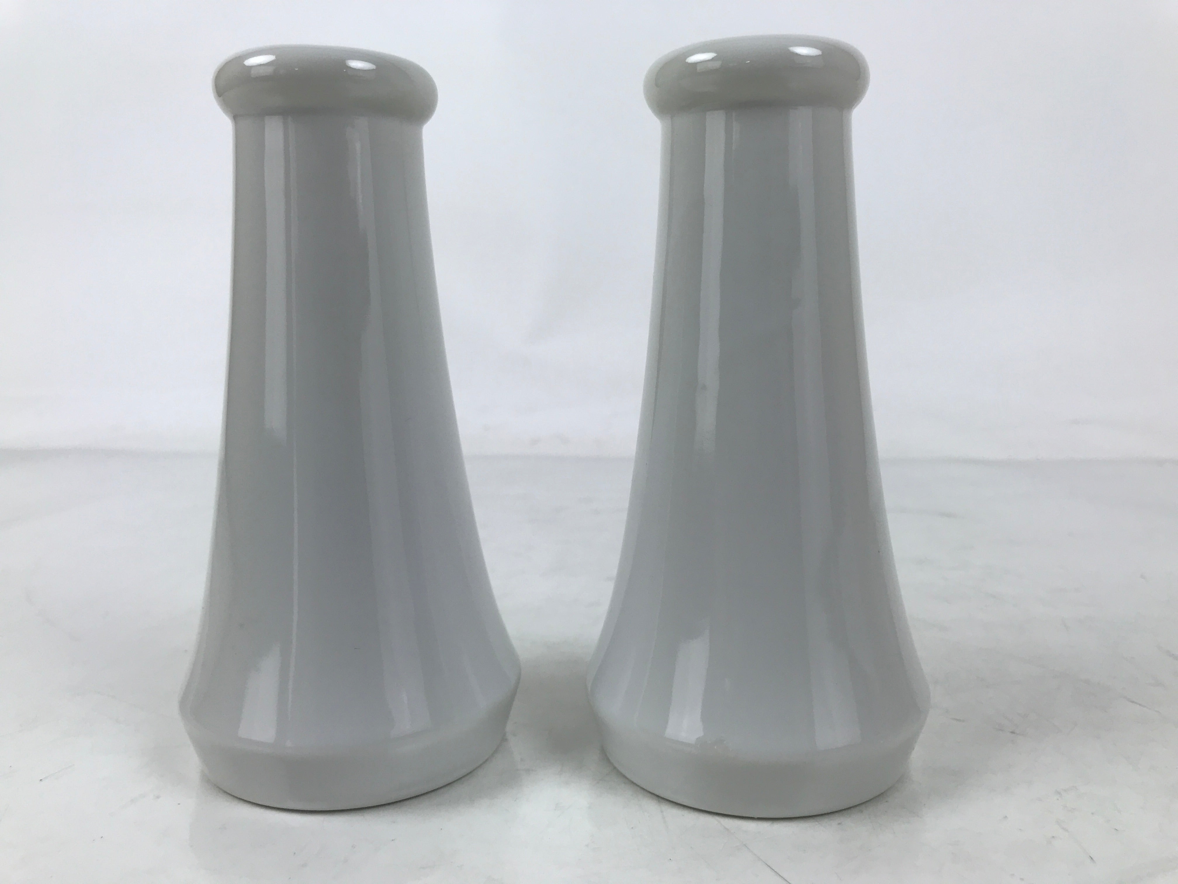 Japanese Buddhist Altar Porcelain Flower Vase Vtg Hanatate Kabin 2pc White BA723