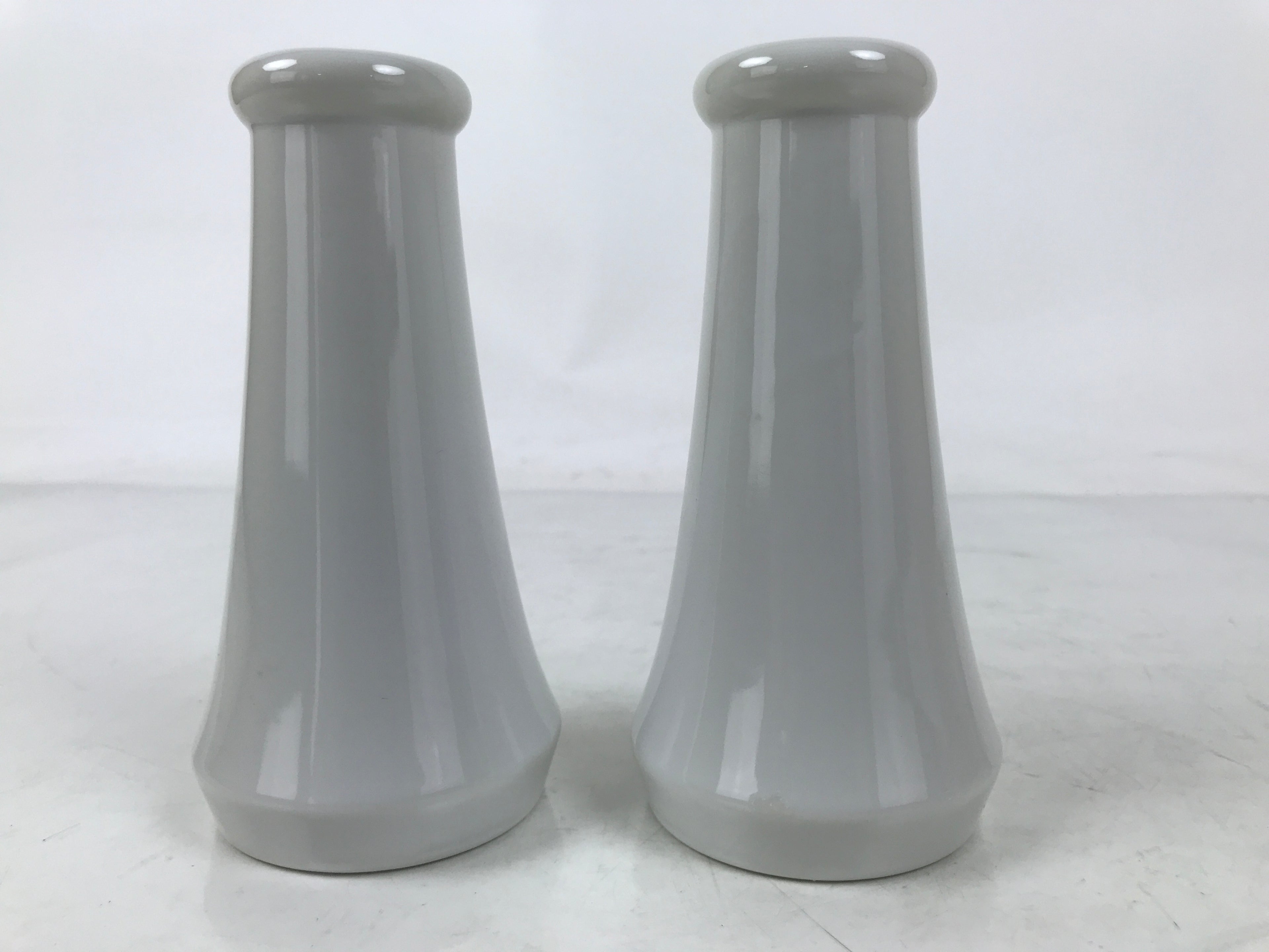 Japanese Buddhist Altar Porcelain Flower Vase Vtg Hanatate Kabin 2pc White BA723