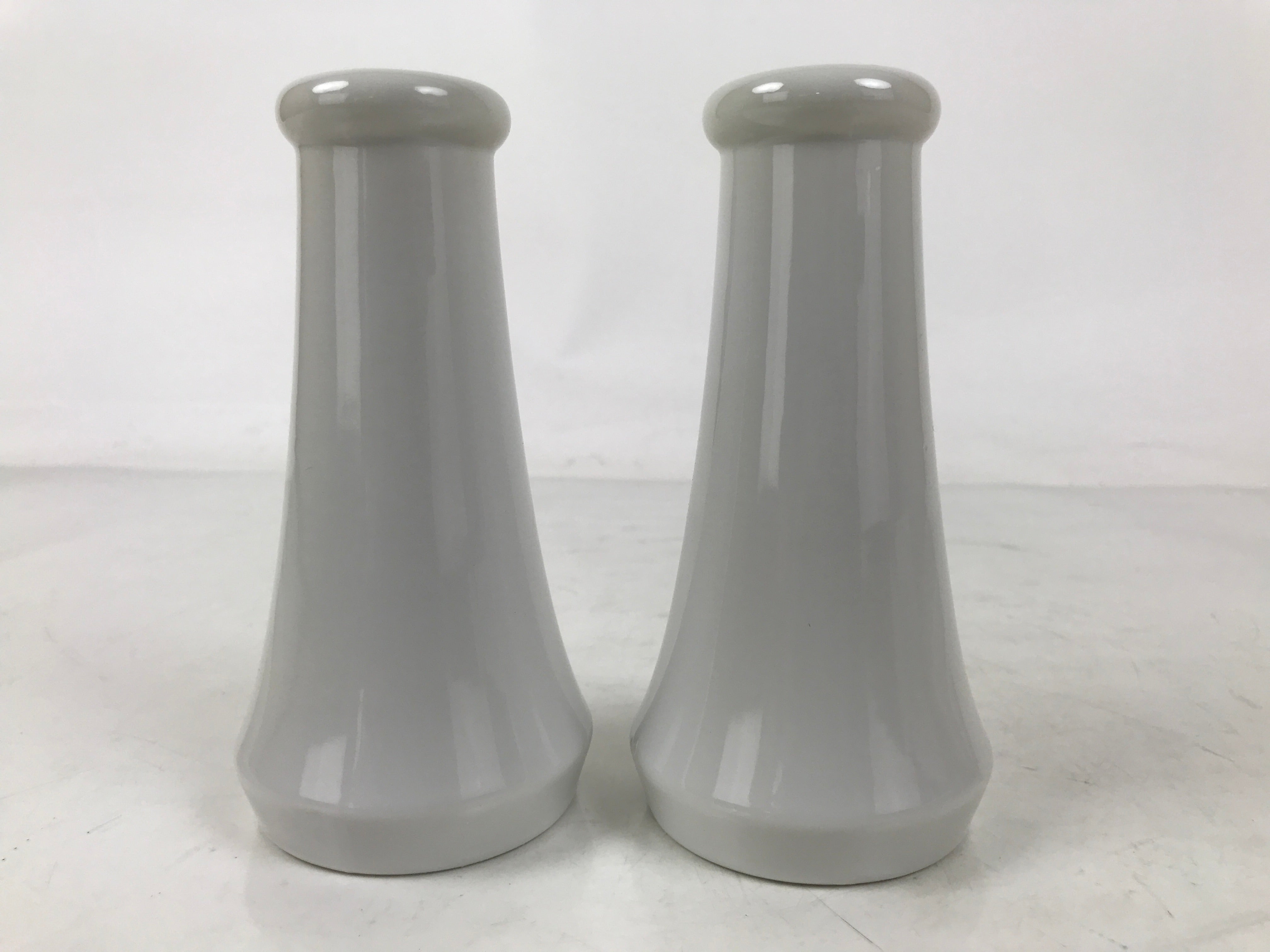 Japanese Buddhist Altar Porcelain Flower Vase Vtg Hanatate Kabin 2pc White BA723