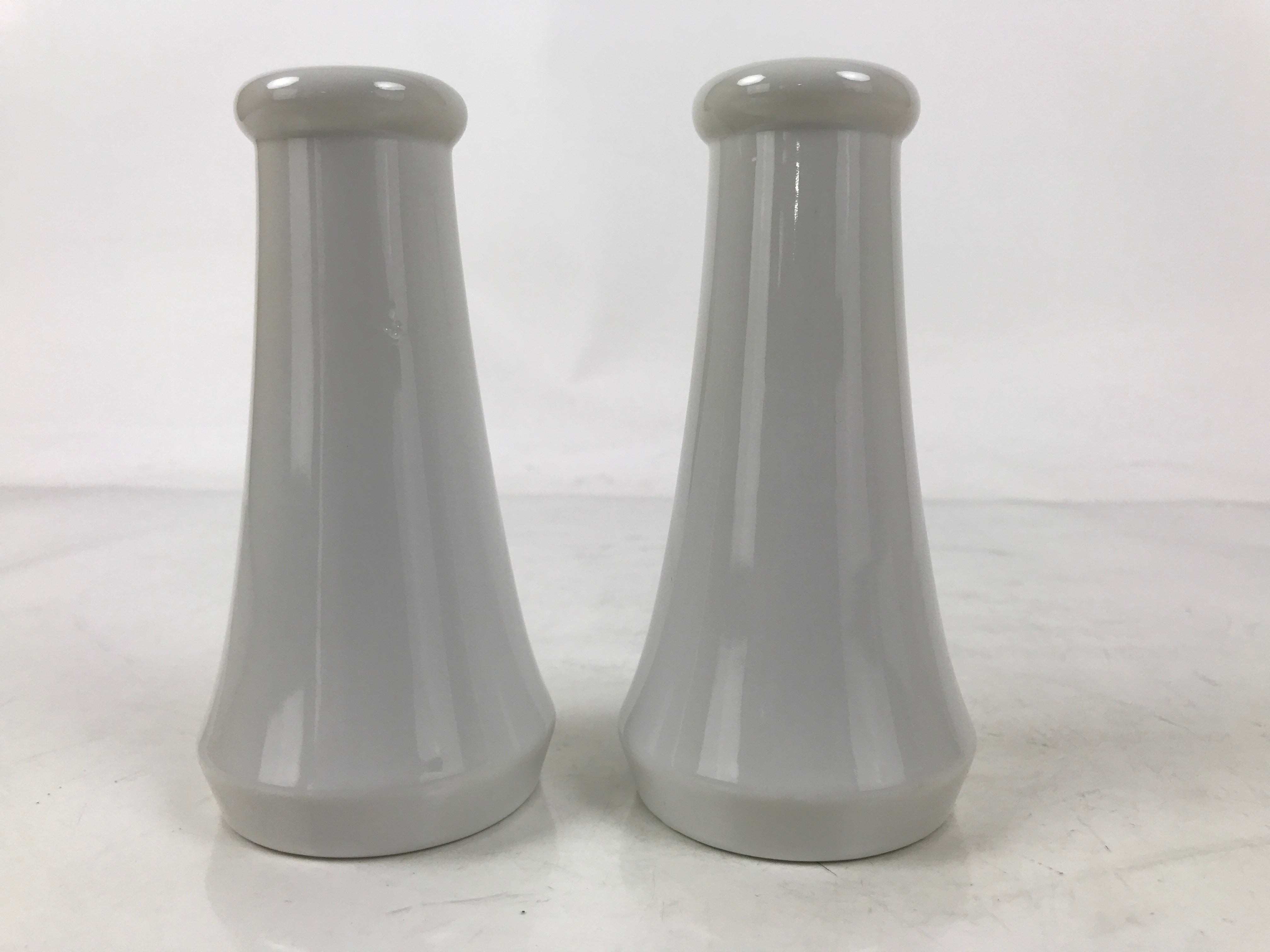 Japanese Buddhist Altar Porcelain Flower Vase Vtg Hanatate Kabin 2pc White BA723