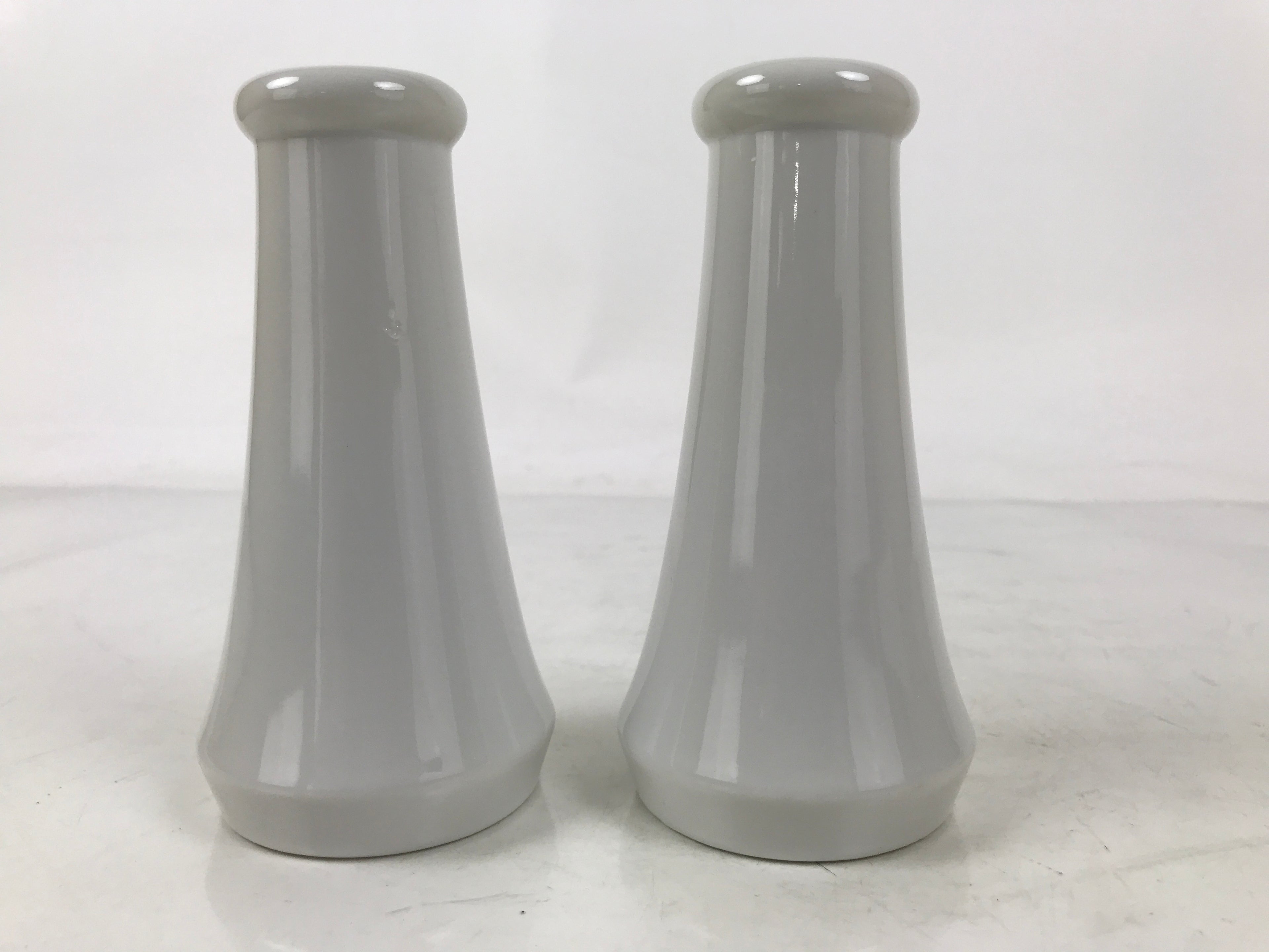 Japanese Buddhist Altar Porcelain Flower Vase Vtg Hanatate Kabin 2pc White BA723