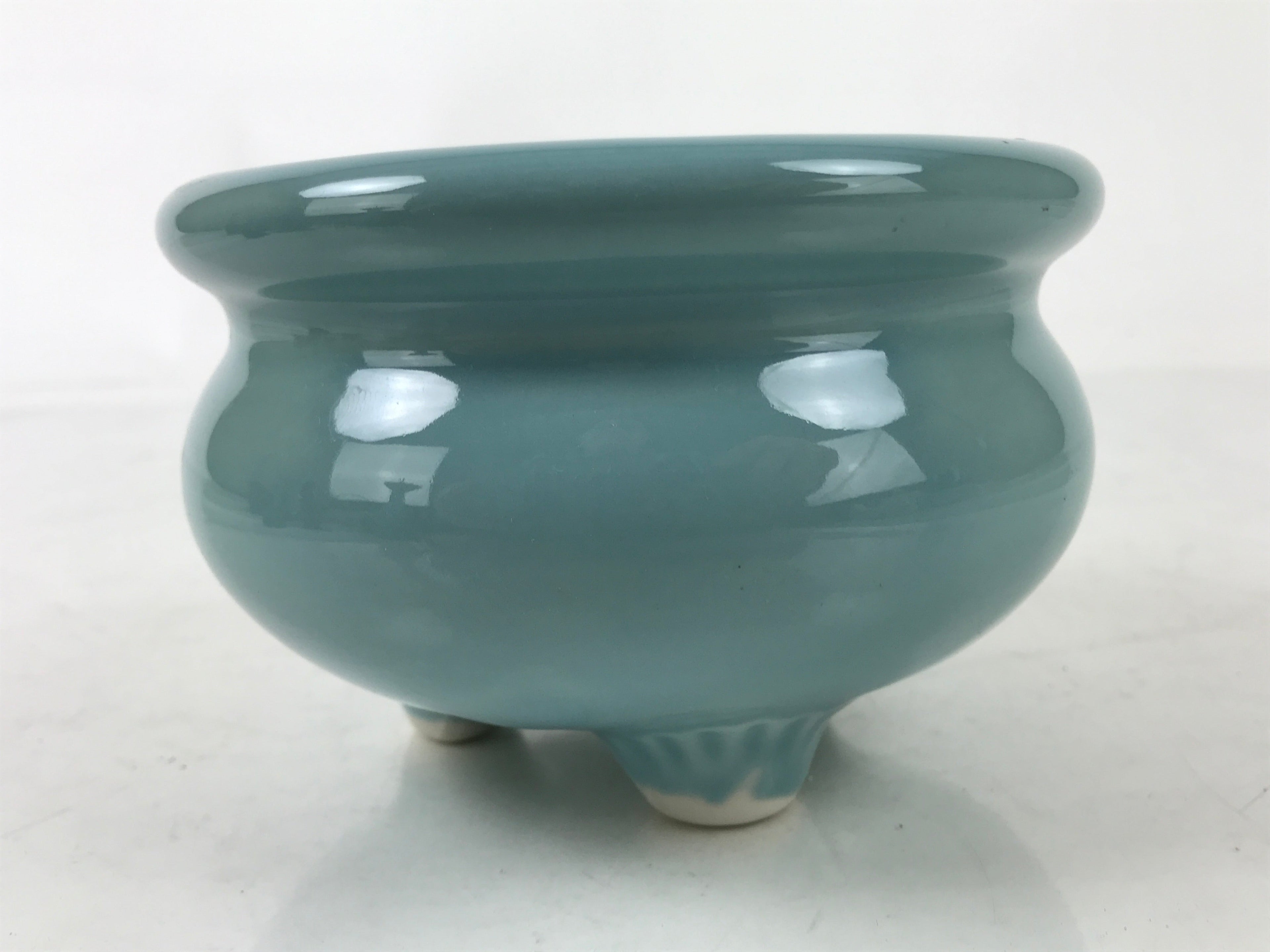 Japanese Buddhist Altar Porcelain Incense Burner Koro Vtg Celadon Blue BA532