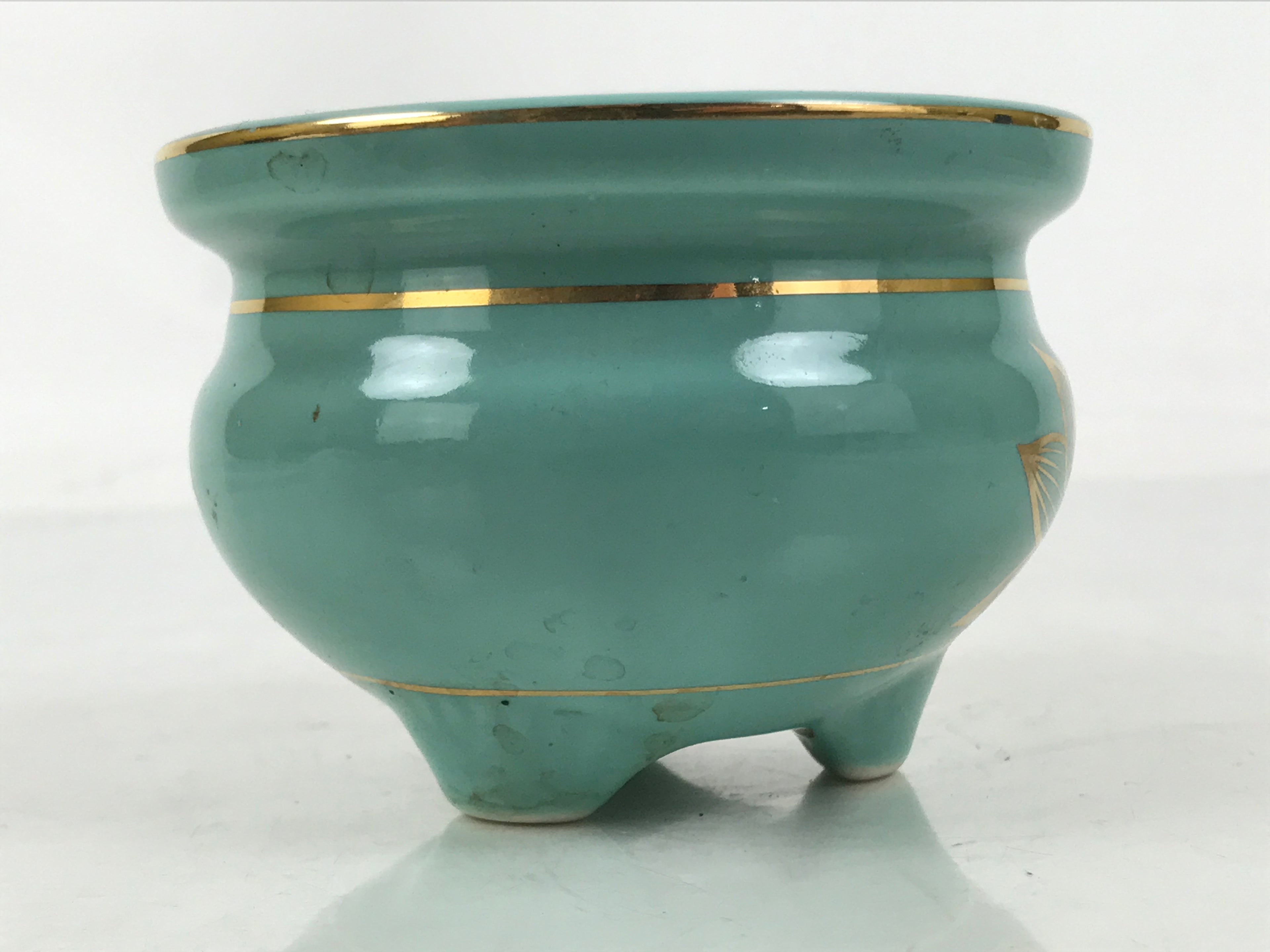 Japanese Buddhist Altar Porcelain Incense Burner Koro Vtg Celadon Lotus BA664