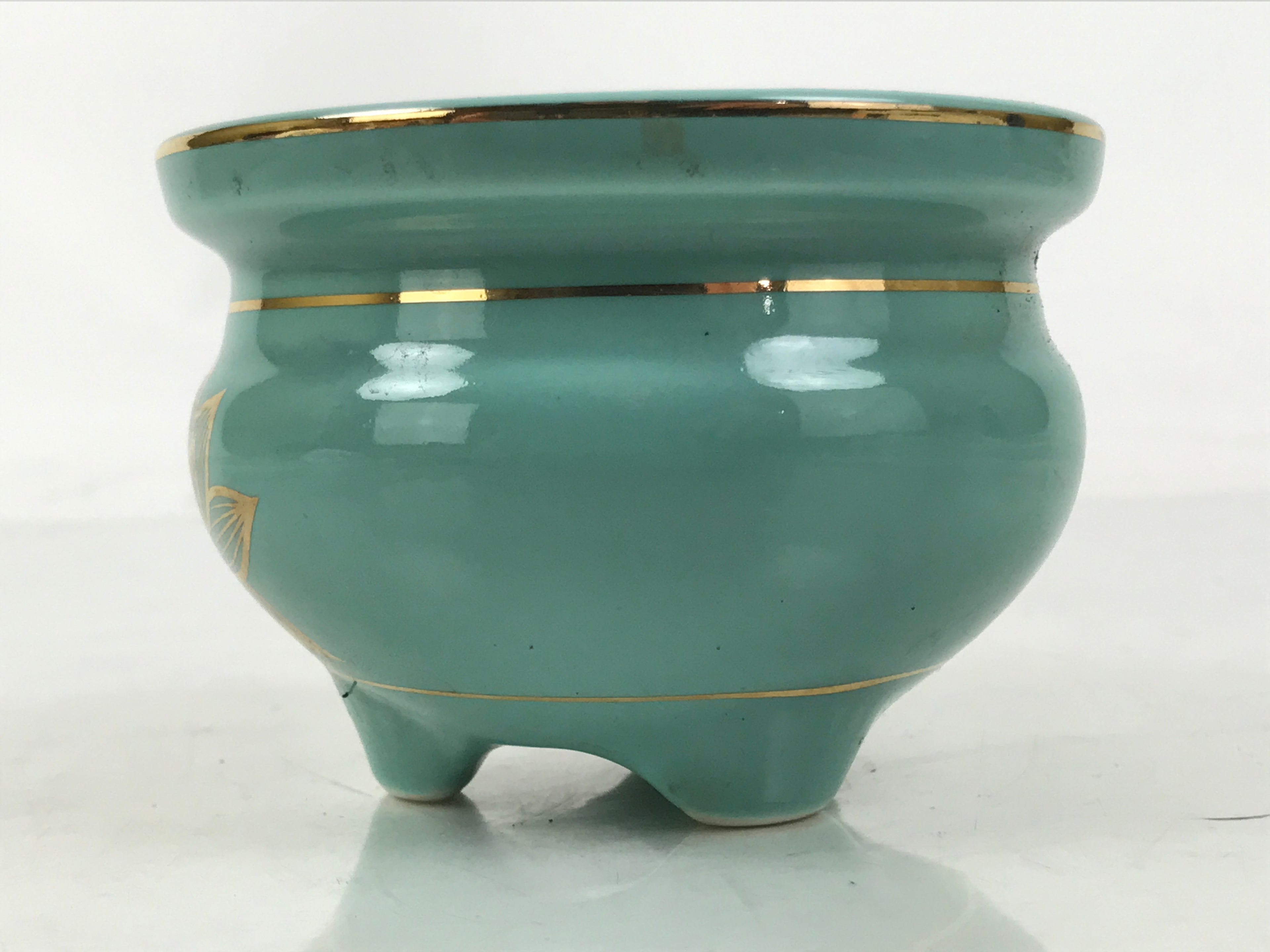 Japanese Buddhist Altar Porcelain Incense Burner Koro Vtg Celadon Lotus BA664