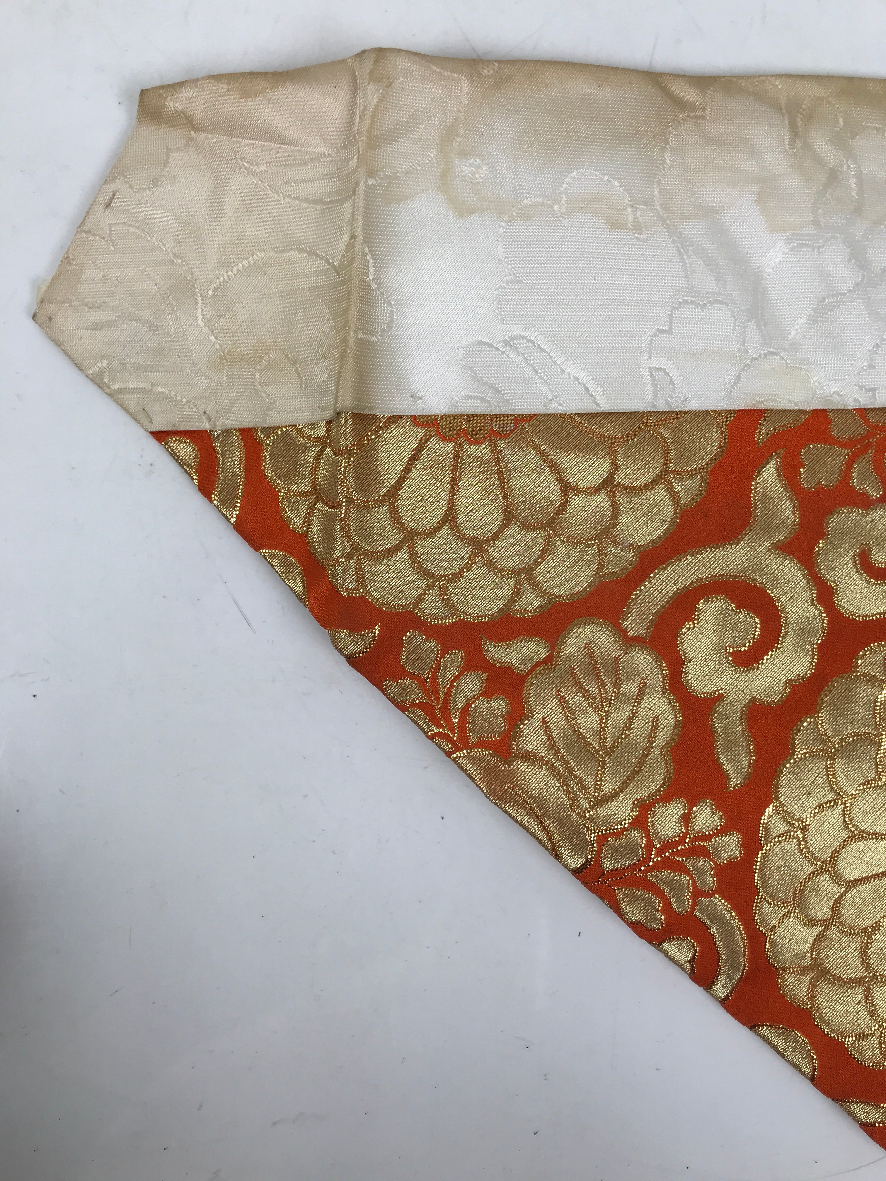 Japanese Buddhist Altar Silk Table Cloth Uchishiki Chrysanthemum Kiku Gold UC29