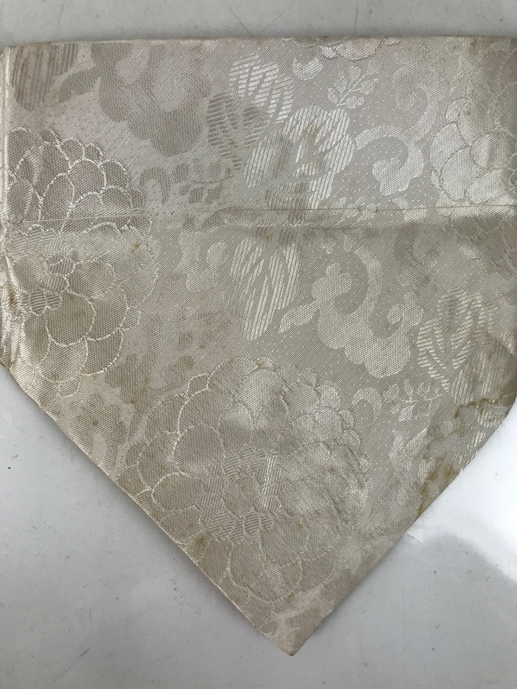 Japanese Buddhist Altar Silk Table Cloth Uchishiki Chrysanthemum Red Gold UC21