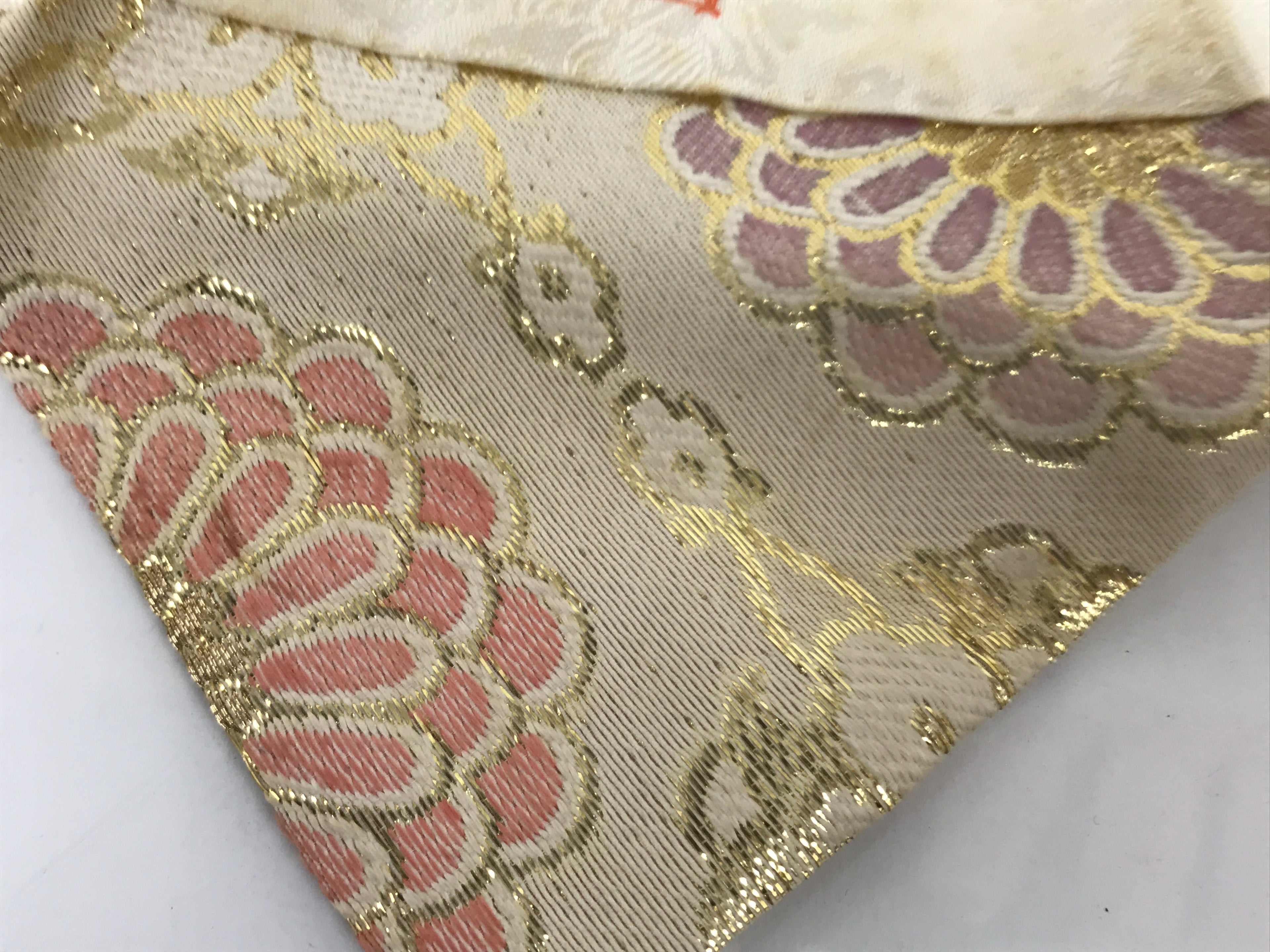 Japanese Buddhist Altar Silk Table Cloth Uchishiki Gold Chrysanthemum Pink UC41