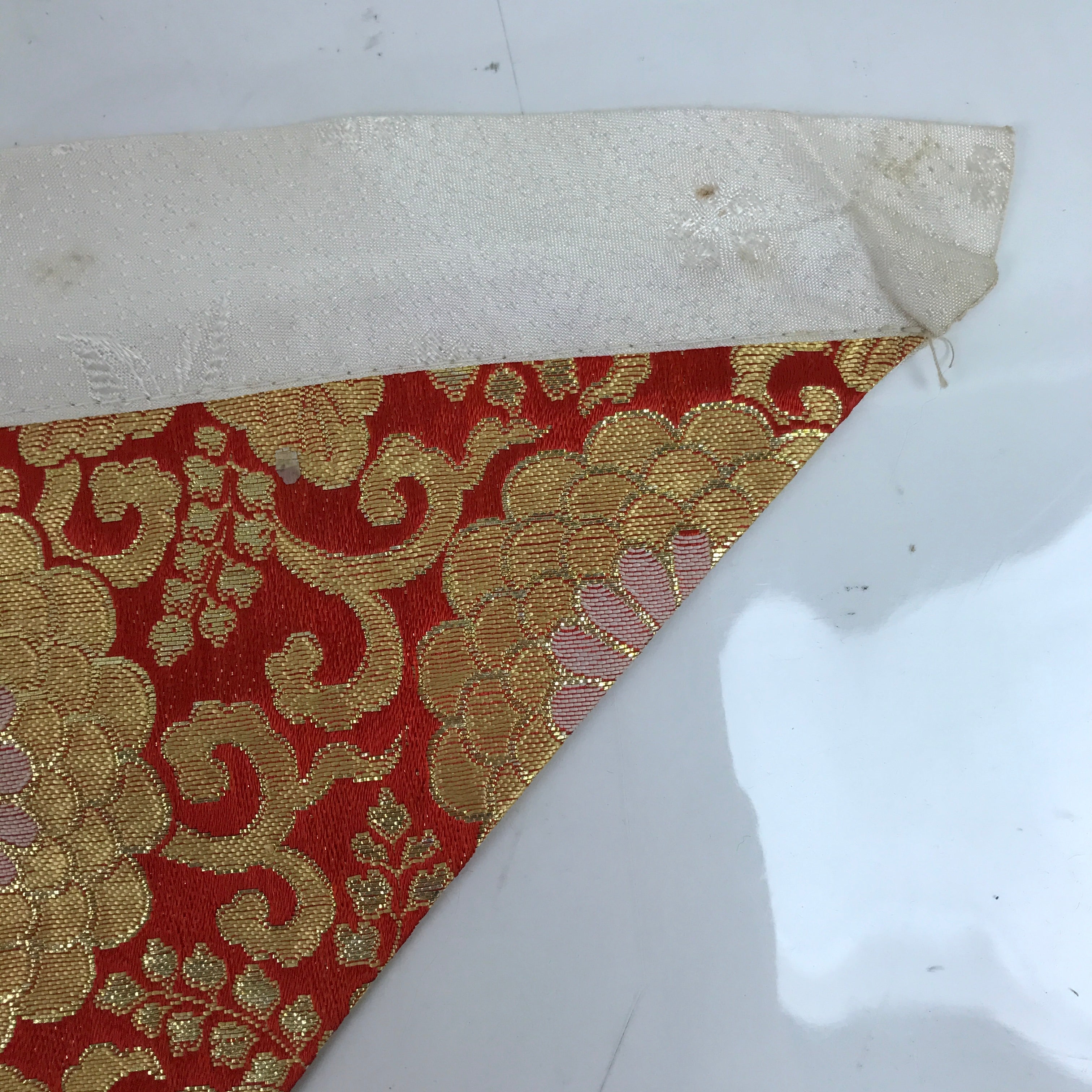 Japanese Buddhist Altar Silk Table Cloth Uchishiki Vtg Chrysanthemum Red BA367