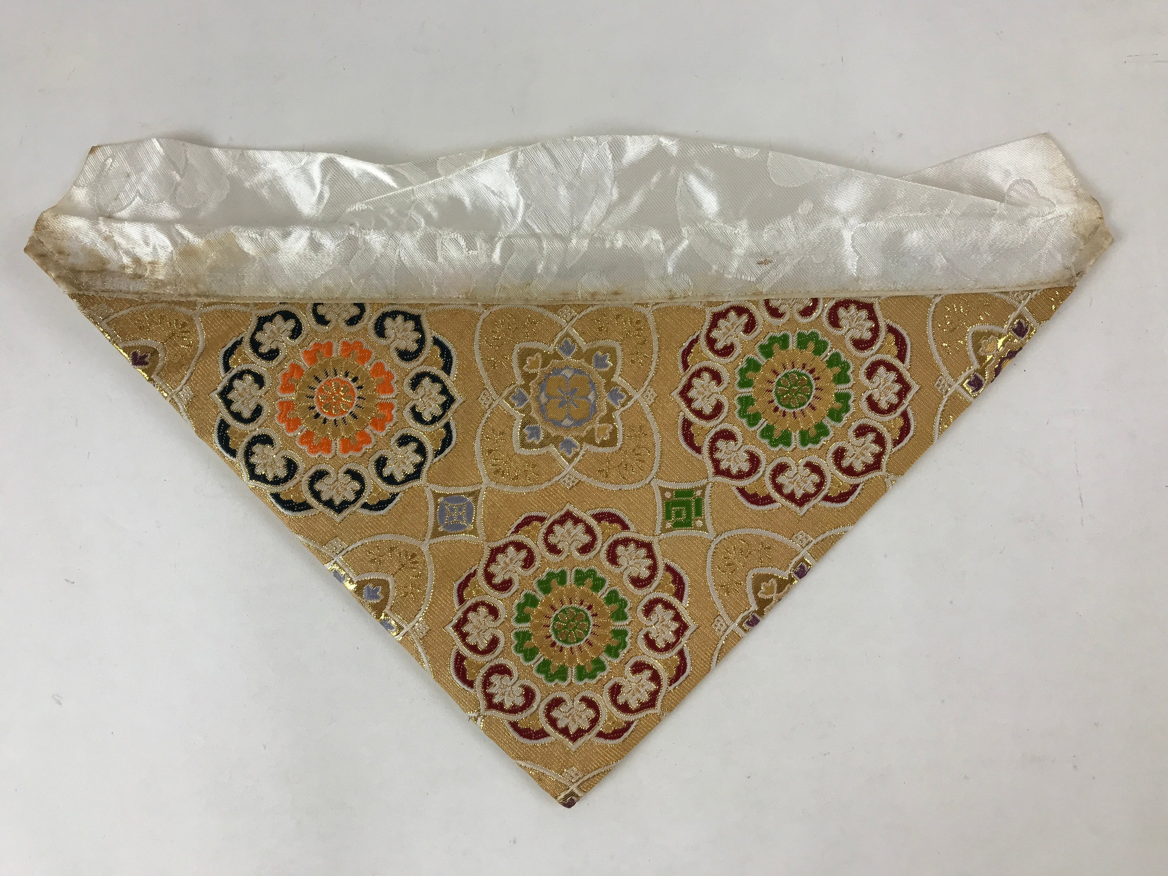Japanese Buddhist Altar Silk Tablecloth Uchishiki Vtg Triangle Gold Floral BA141