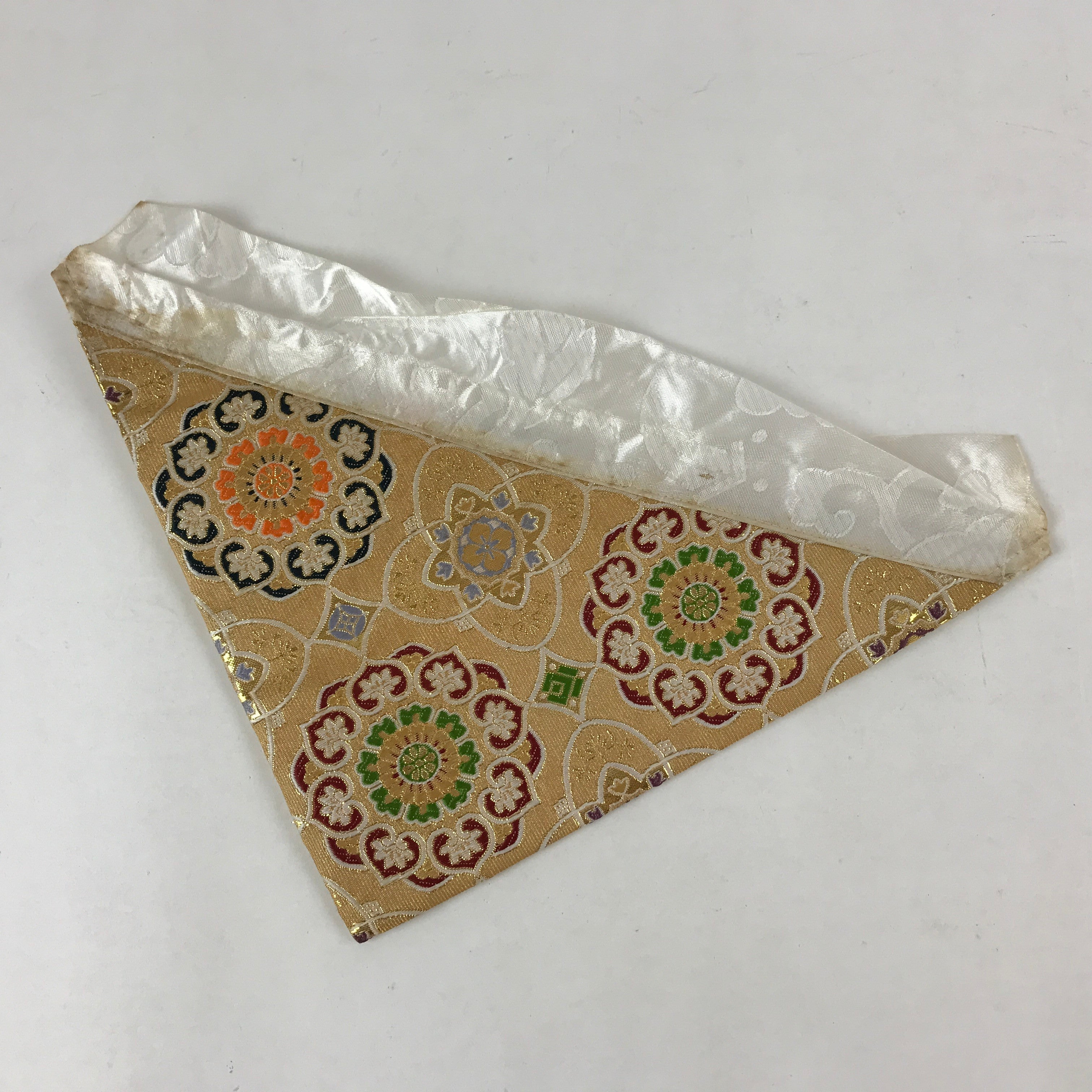 Japanese Buddhist Altar Silk Tablecloth Uchishiki Vtg Triangle Gold Floral BA141