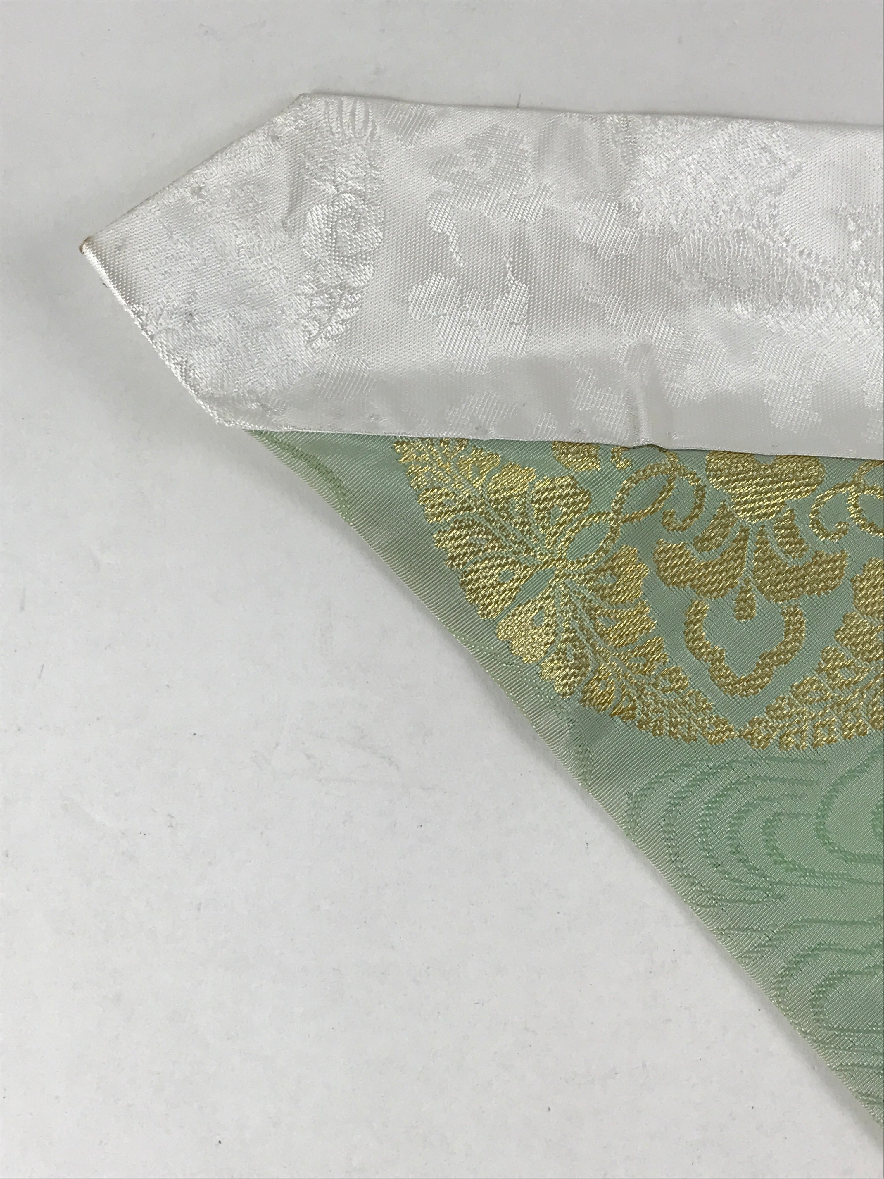 Japanese Buddhist Altar Silk Tablecloth Uchishiki Vtg Triangle Gold Green BA95