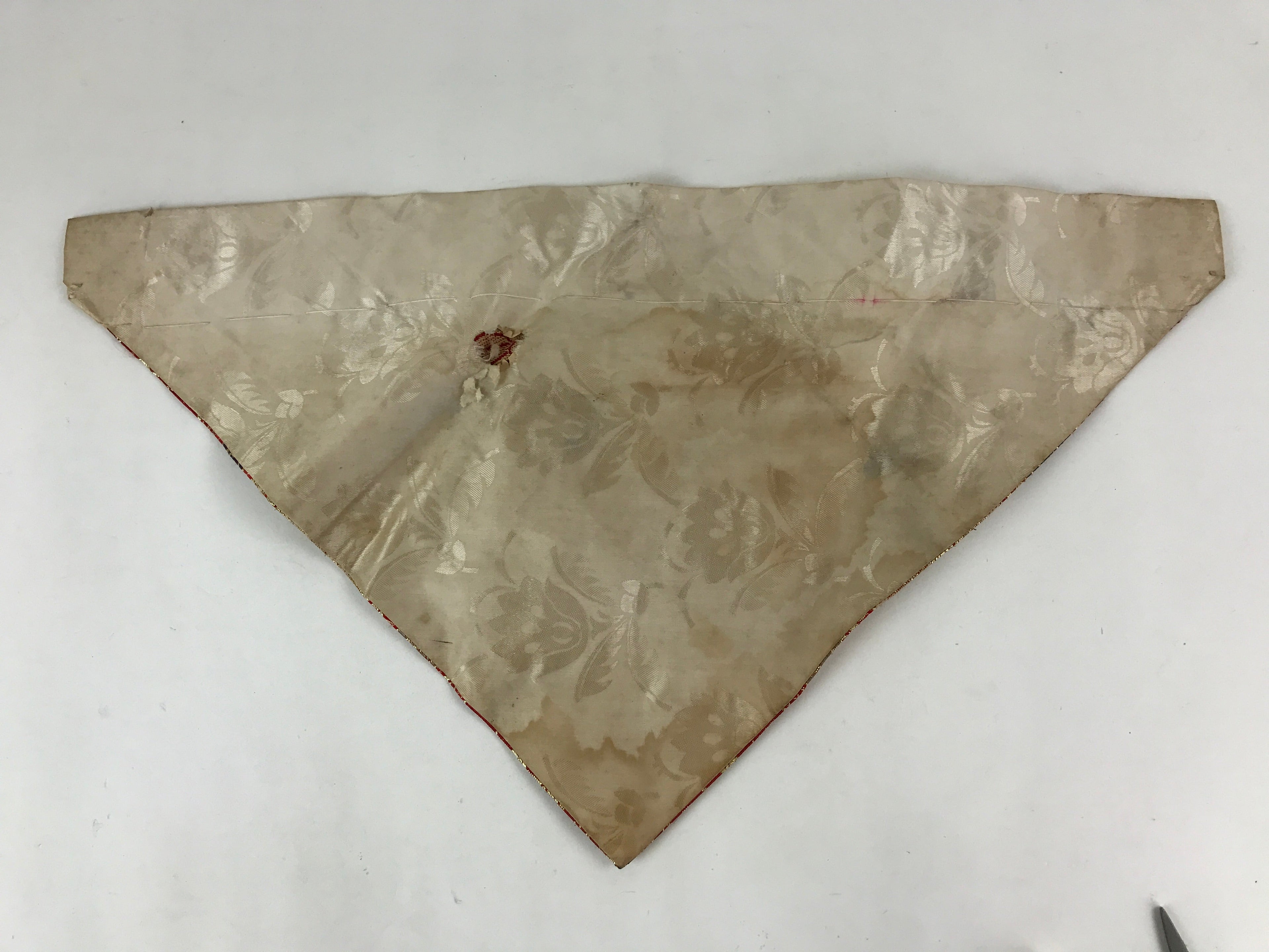Japanese Buddhist Altar Silk Tablecloth Uchishiki Vtg Triangle Red Gold BA97