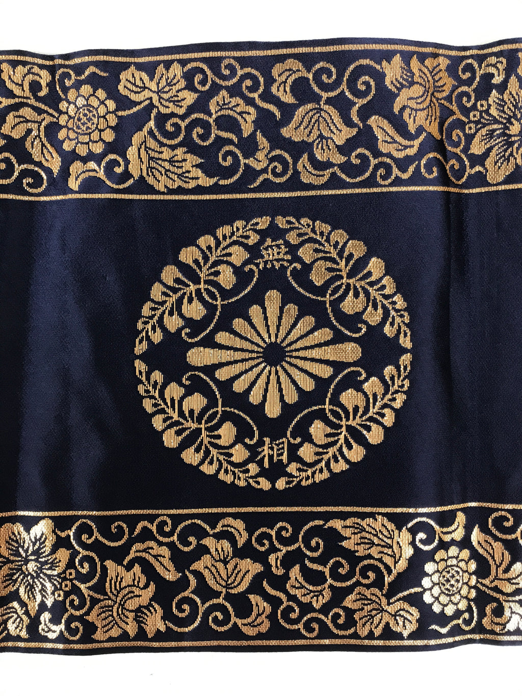 Japanese Buddhist Altar Table Silk Cloth Uchishiki Rectangle Kyozukue Mon BA609