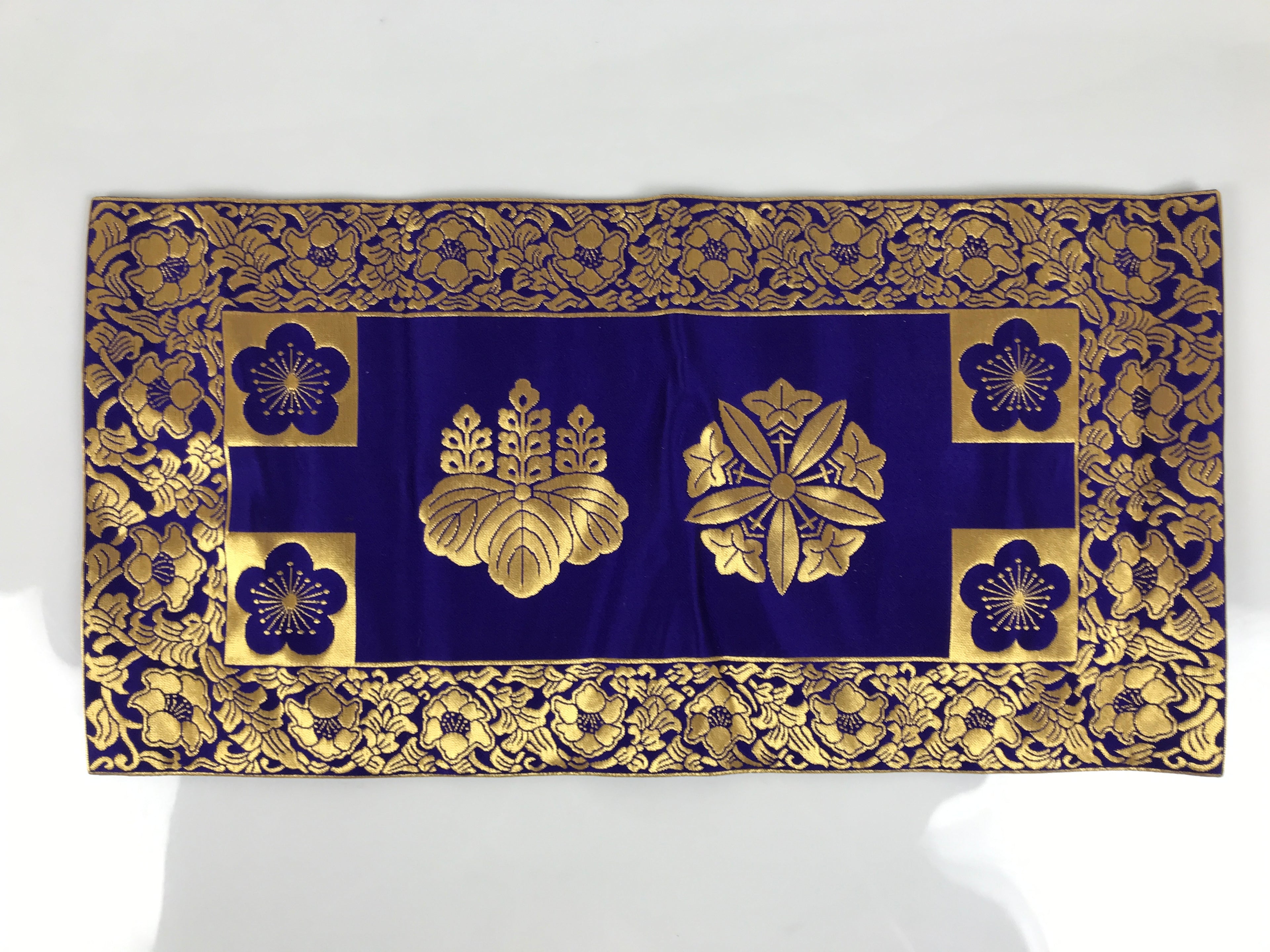 Japanese Buddhist Altar Table Silk Cloth Uchishiki Rectangle Kyozukue Mon BA884