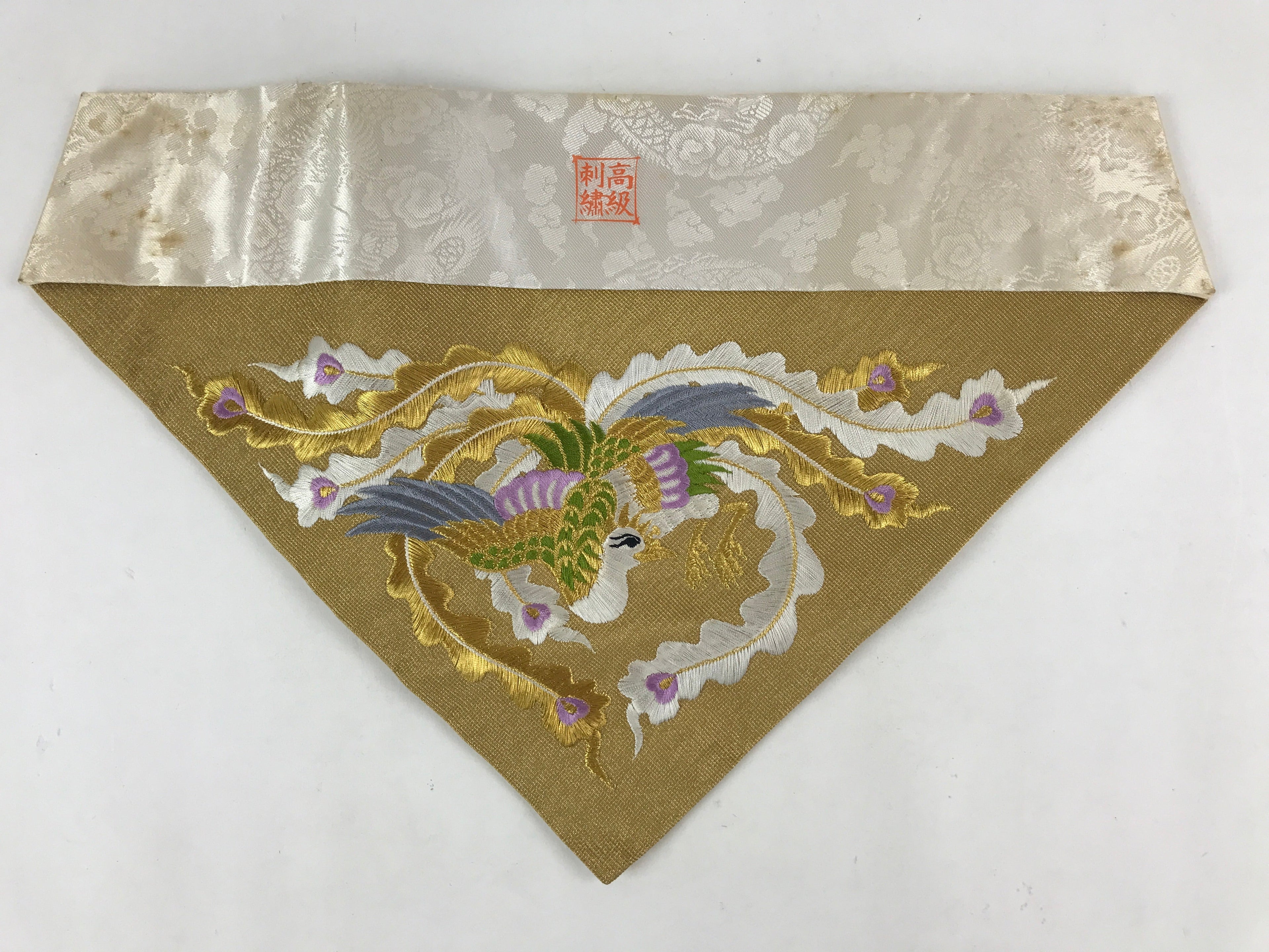 Japanese Buddhist Altar Tablecloth Silk Uchishiki Triangle Maejoku Gold BA46