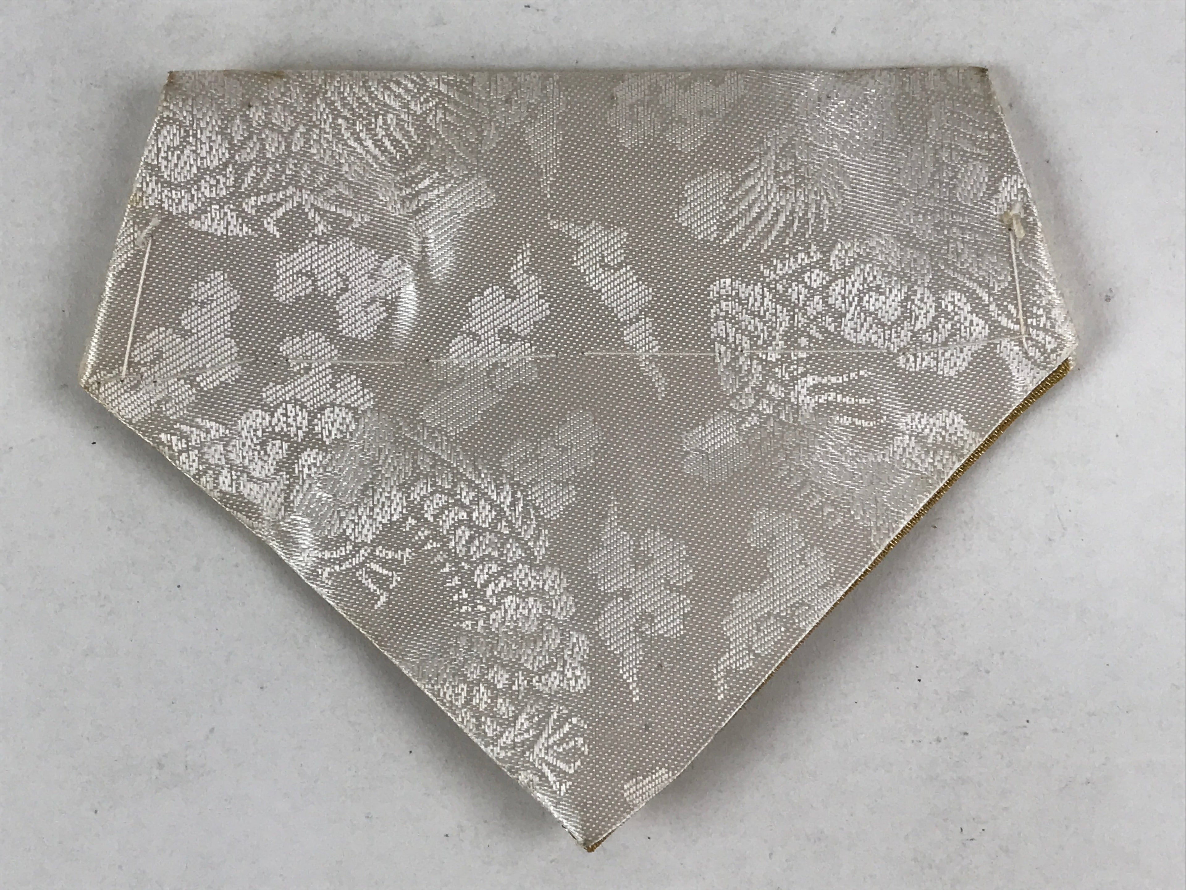 Japanese Buddhist Altar Tablecloth Silk Uchishiki Triangle Maejoku Gold BA47