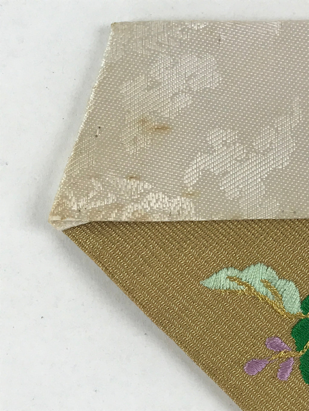 Japanese Buddhist Altar Tablecloth Silk Uchishiki Triangle Maejoku Gold BA47
