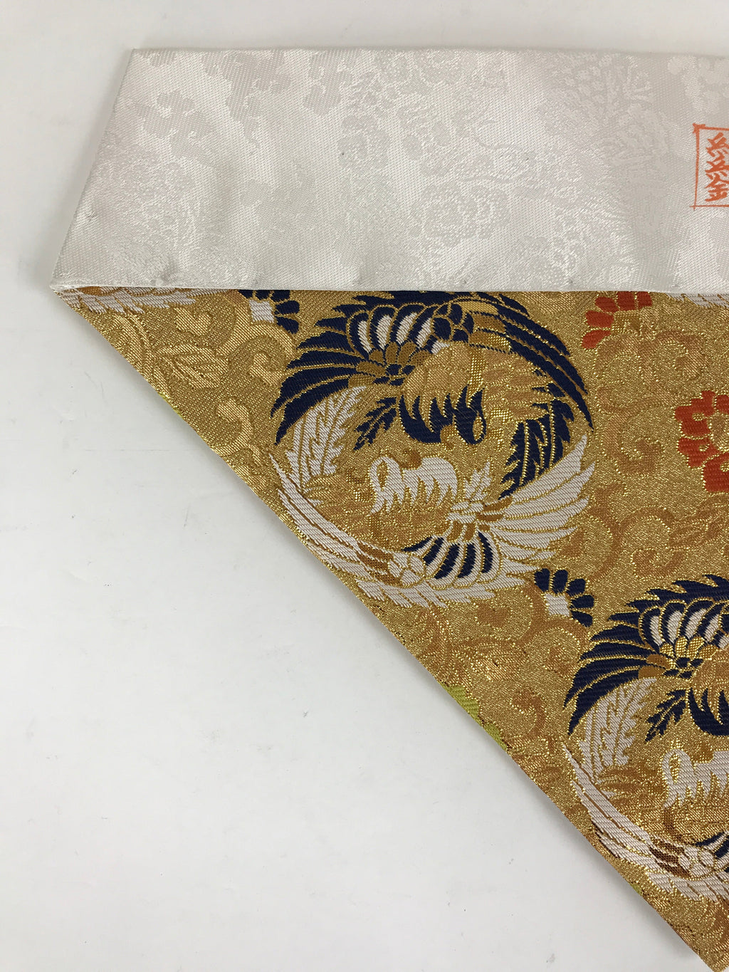 Japanese Buddhist Altar Tablecloth Uchishiki Triangle Uwajoku Maejyoku Gold BU93