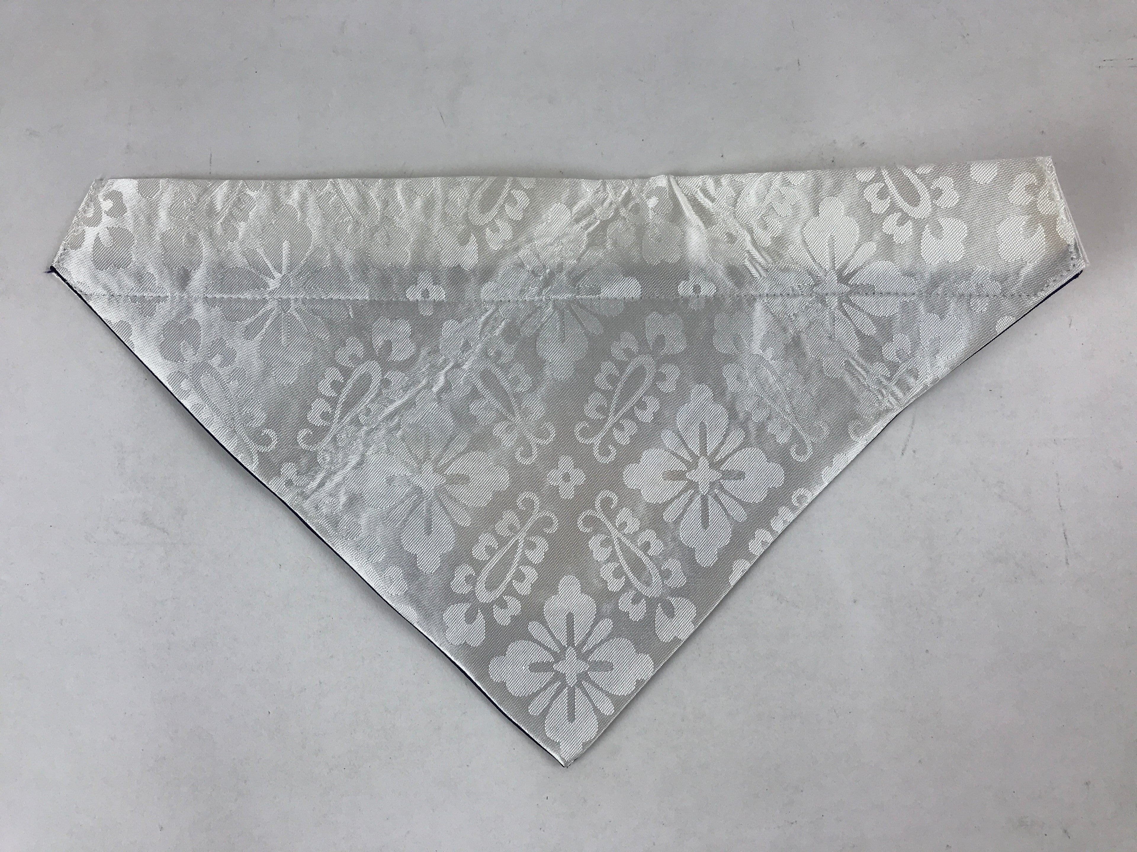 Japanese Buddhist Altar Tablecloth Vtg Silk Uchishiki Triangle Purple BA84