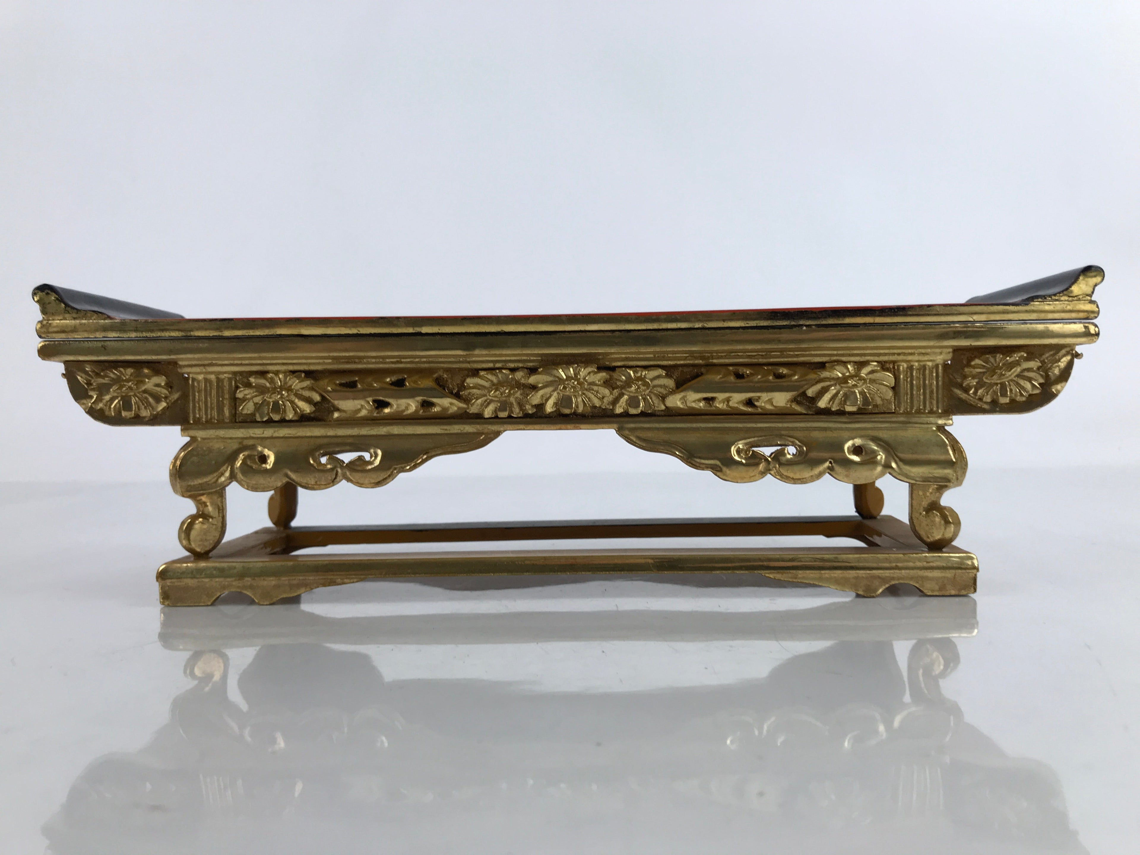Japanese Buddhist Altar Wood Lacquer Offering Table Vtg Maejoku Red Gold BA405