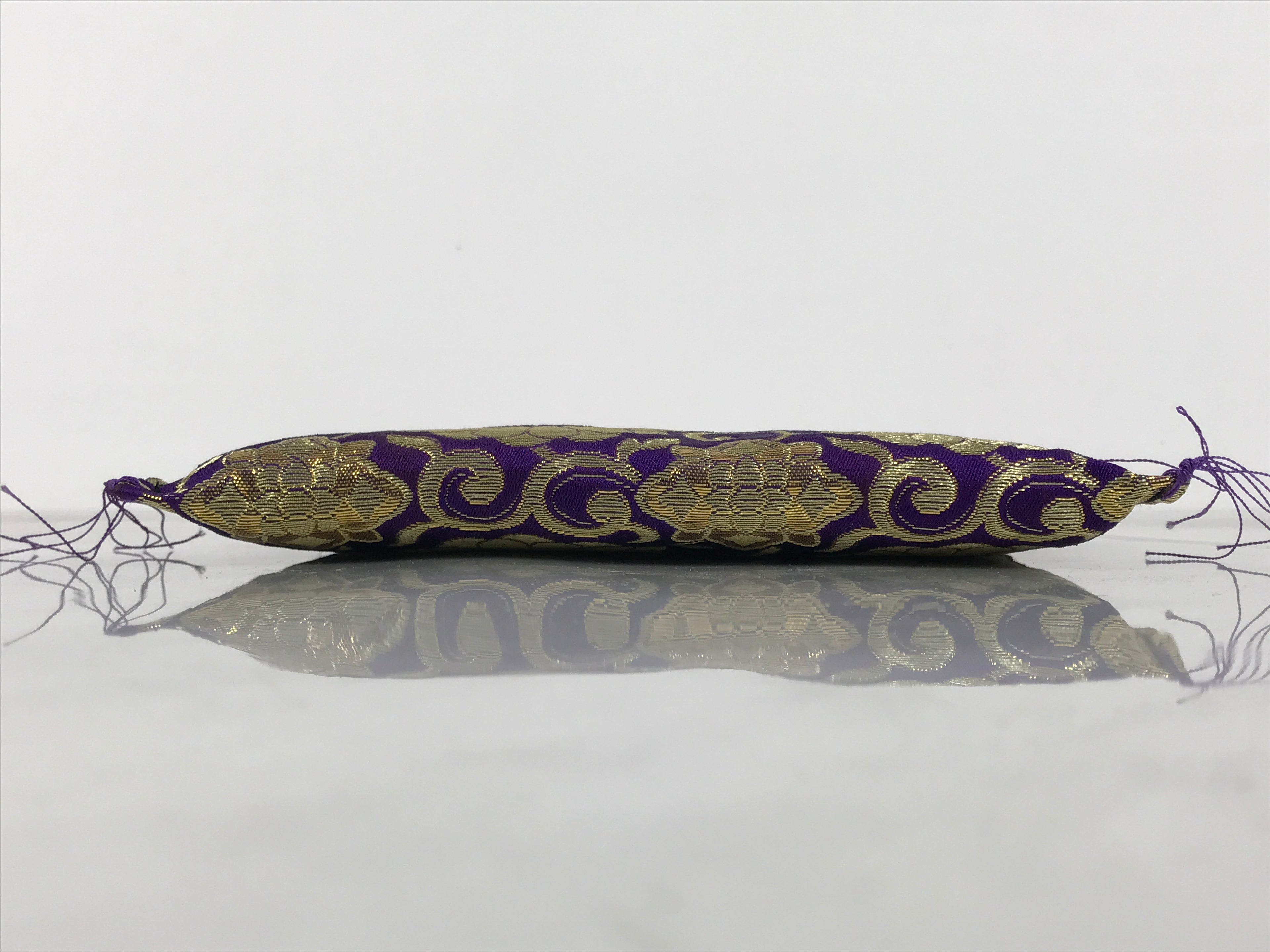 Japanese Buddhist Decorative Fabric Pillow Vtg Purple Gold Chrysanthemum BA879
