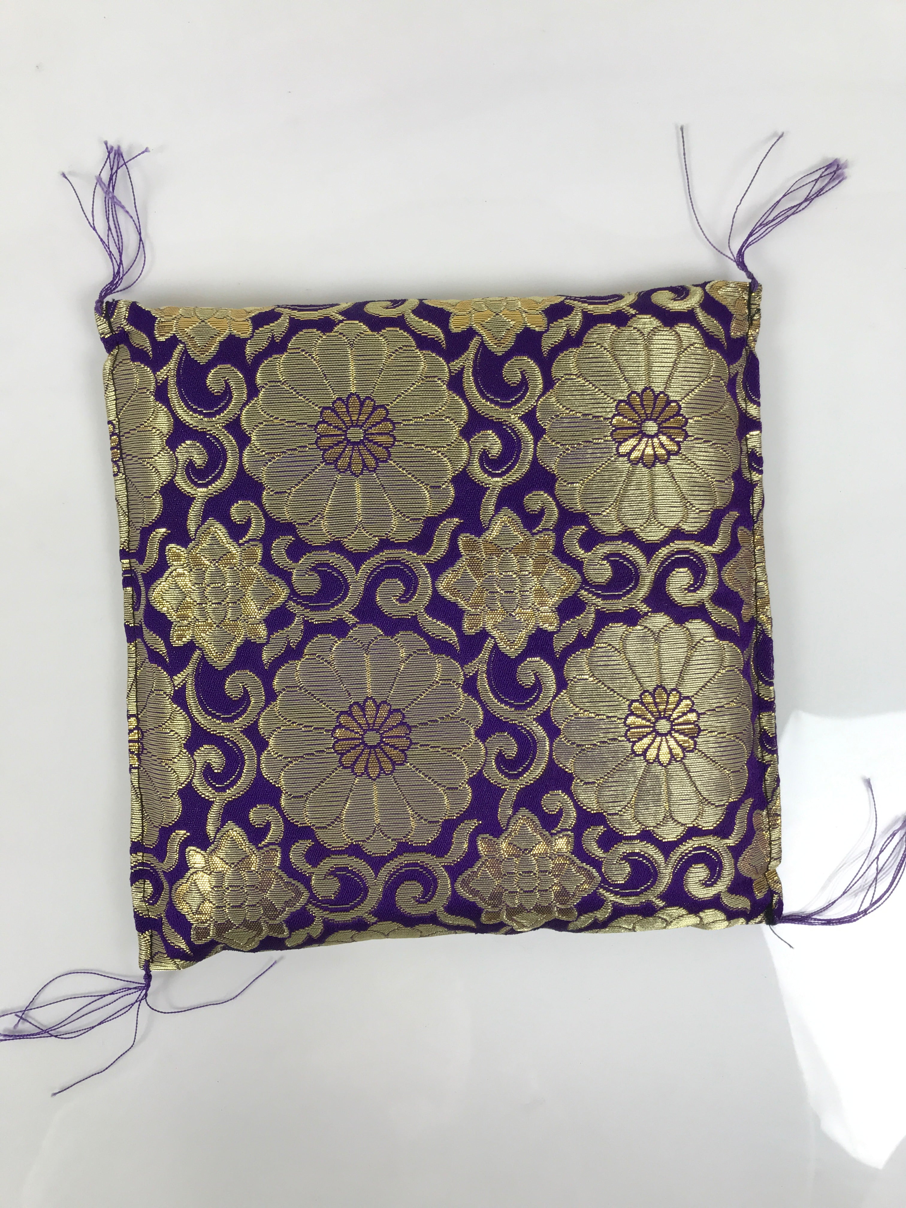Japanese Buddhist Decorative Fabric Pillow Vtg Purple Gold Chrysanthemum BA882