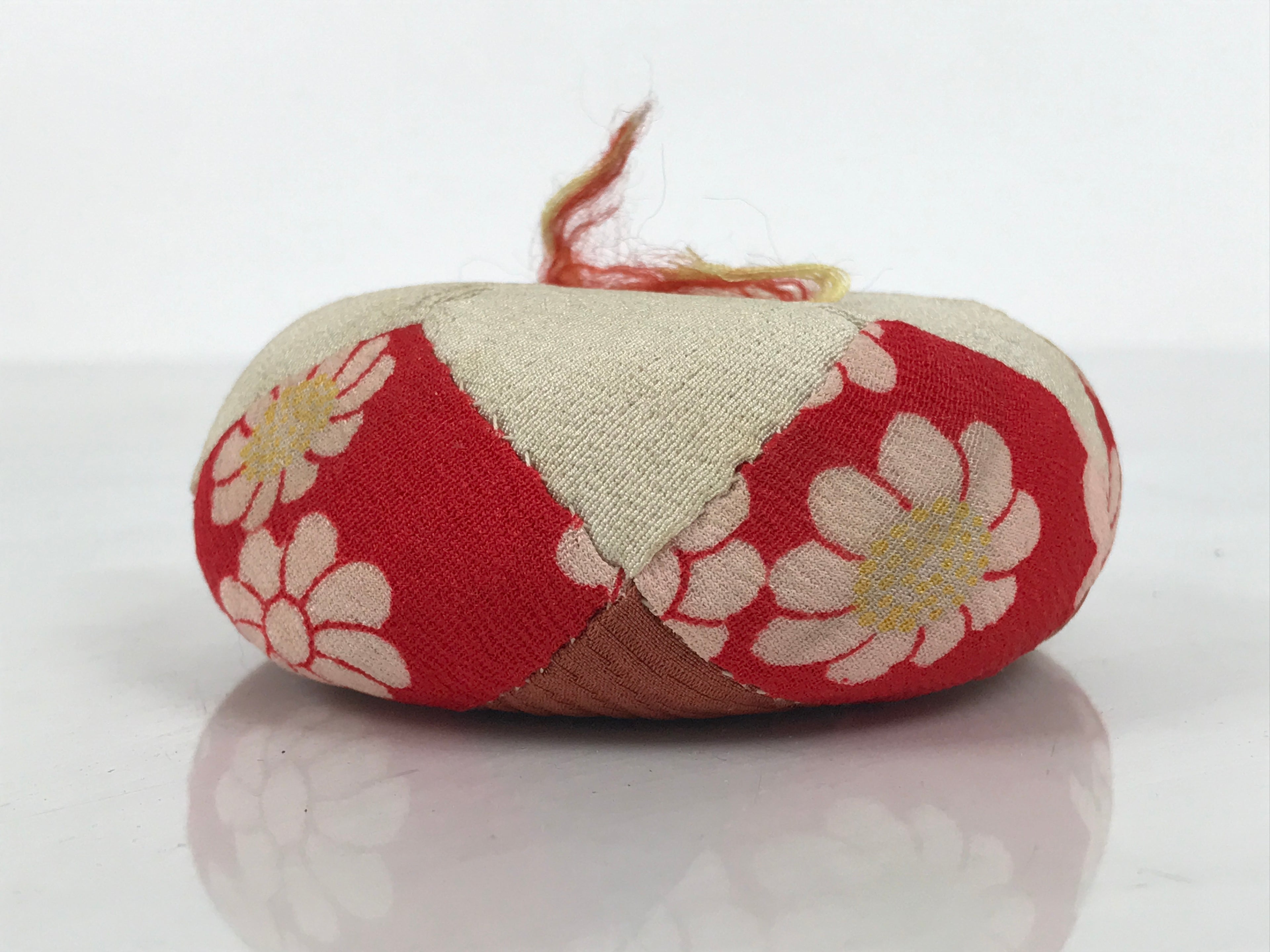 Japanese Buddhist Orin Bell Singing Bowl Fabric Pillow Red Chrysanthemum BA894
