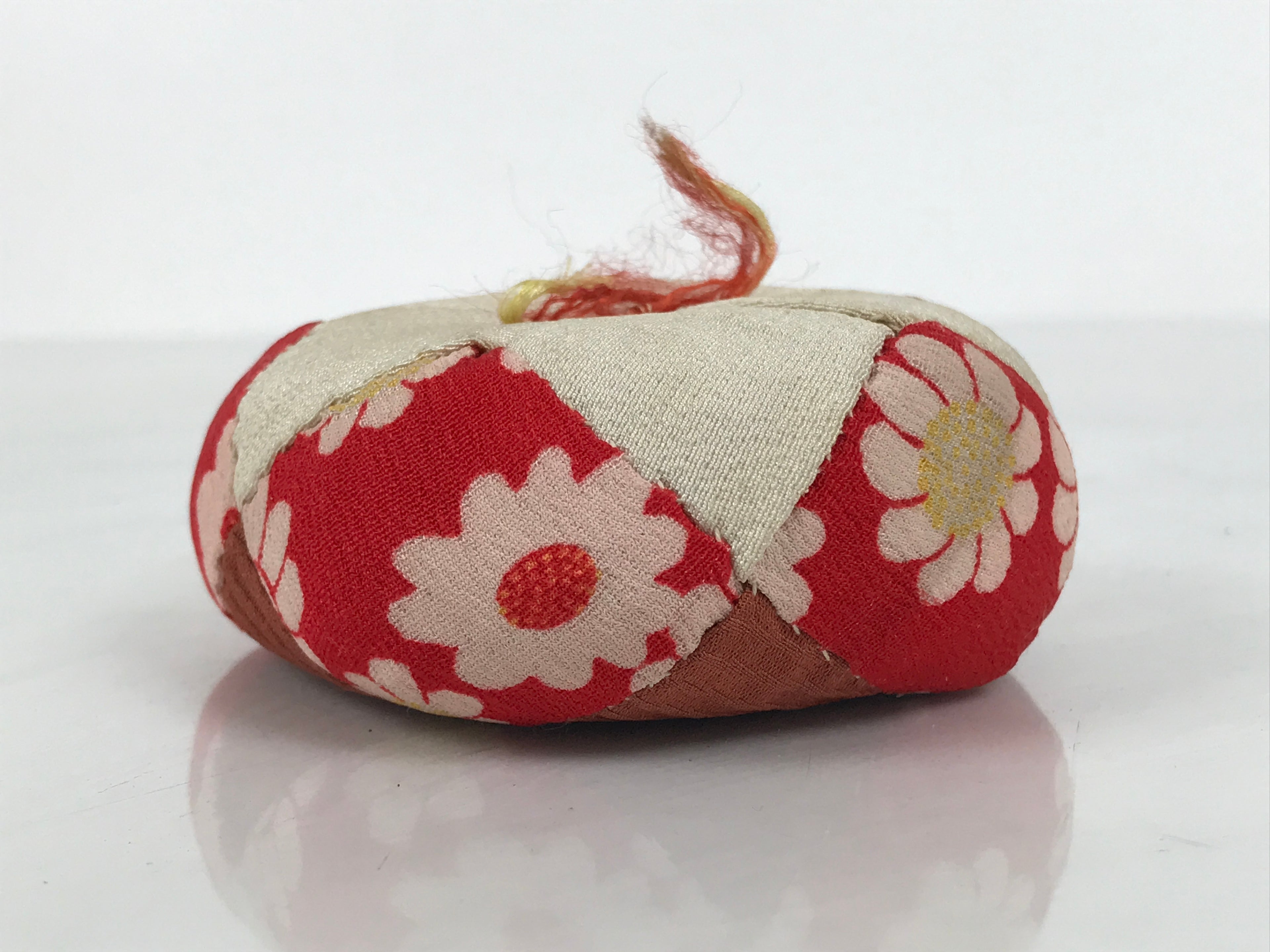 Japanese Buddhist Orin Bell Singing Bowl Fabric Pillow Red Chrysanthemum BA894
