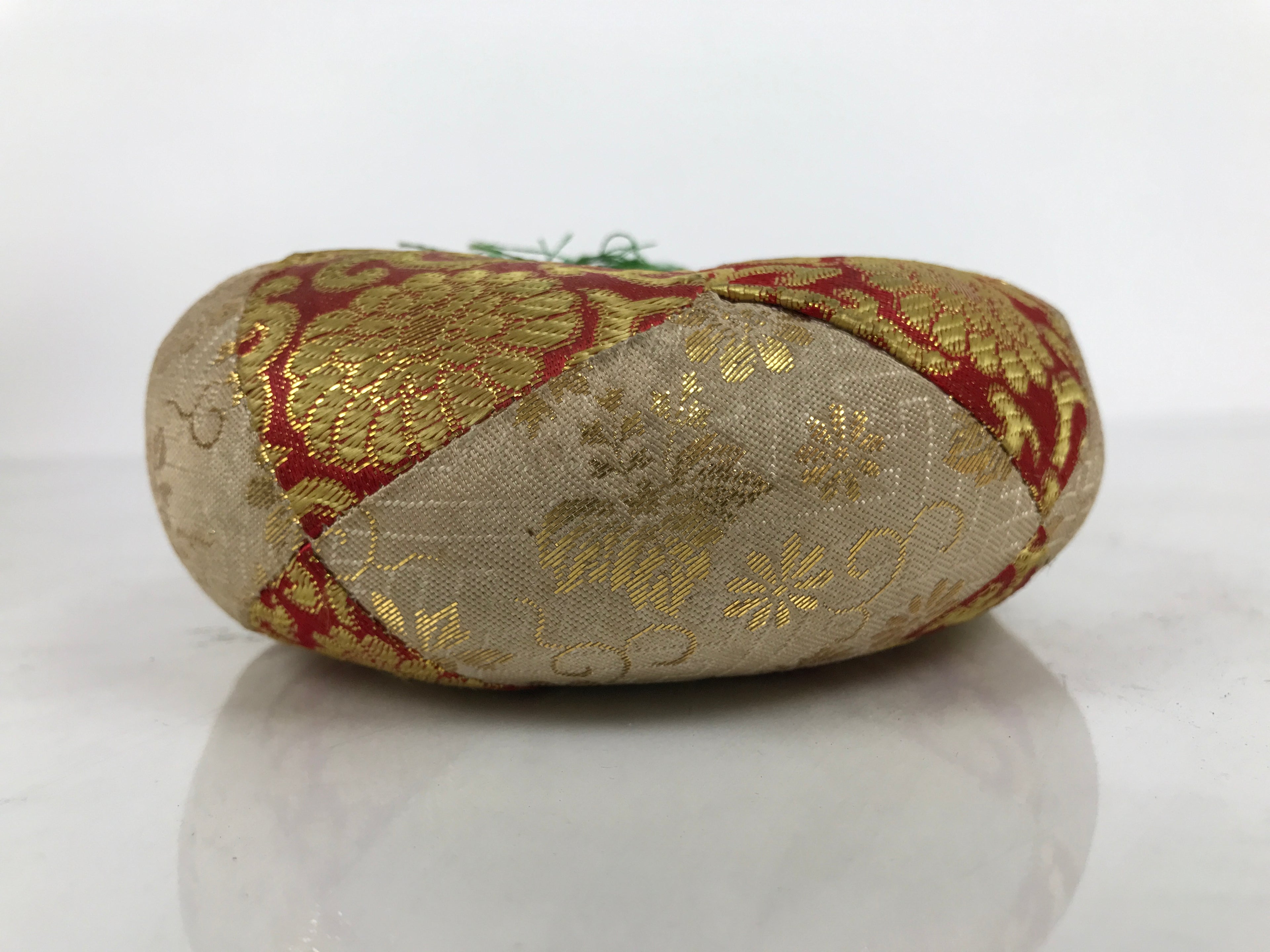 Japanese Buddhist Orin Bell Singing Bowl Fabric Pillow Vtg Beige Red Gold BA891
