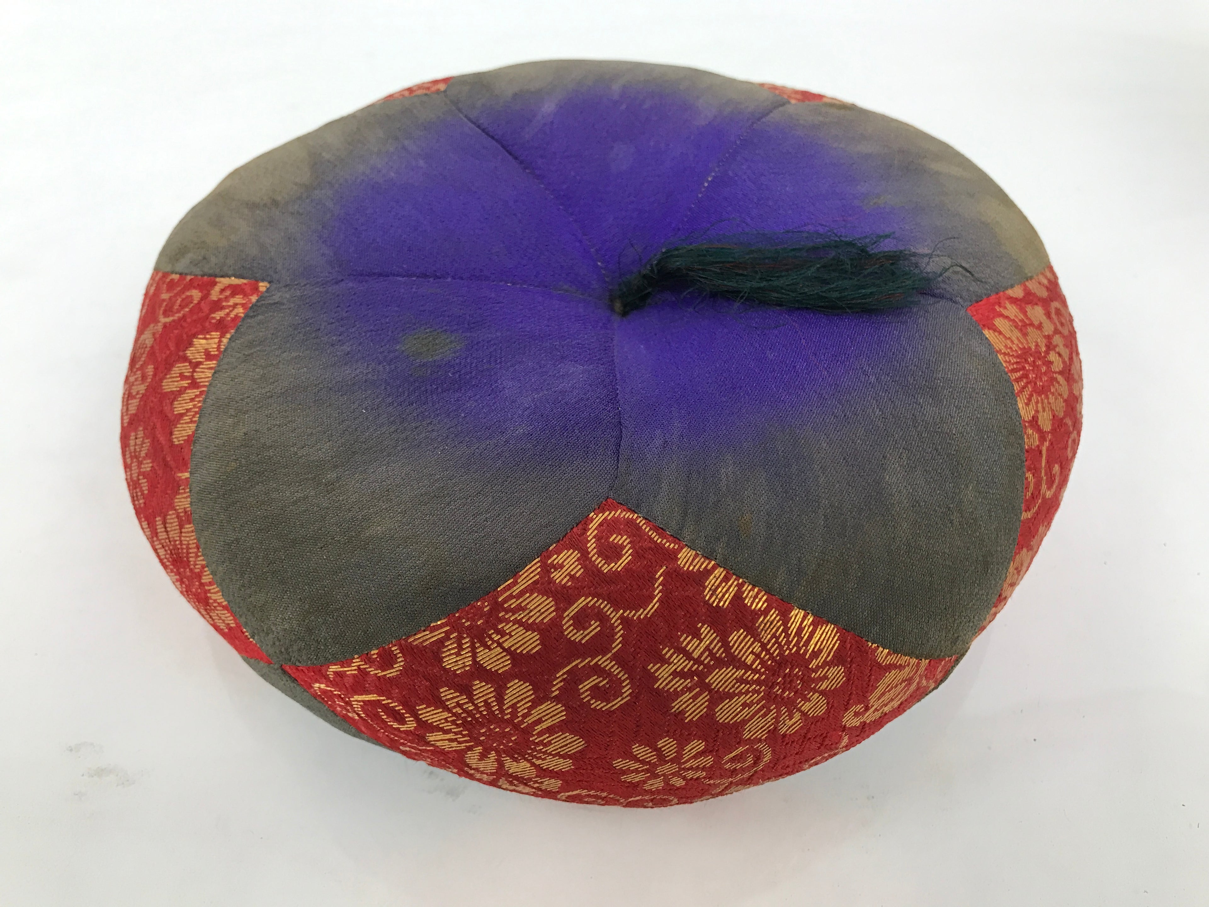 Japanese Buddhist Orin Bell Singing Bowl Fabric Pillow Vtg Purple Red Gold BA890