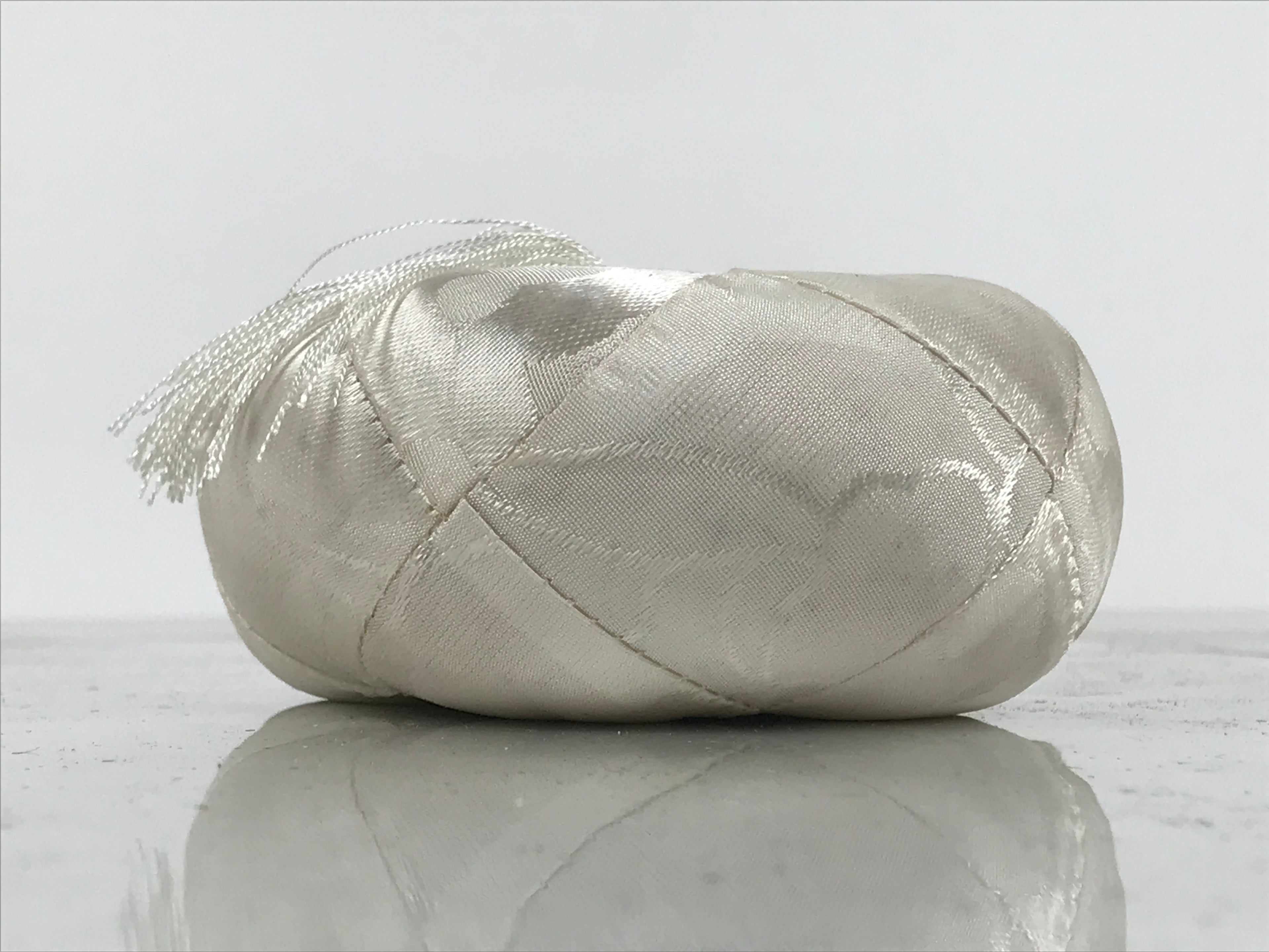 Japanese Buddhist Orin Bell Singing Bowl Fabric Pillow White Tassel Floral BA898