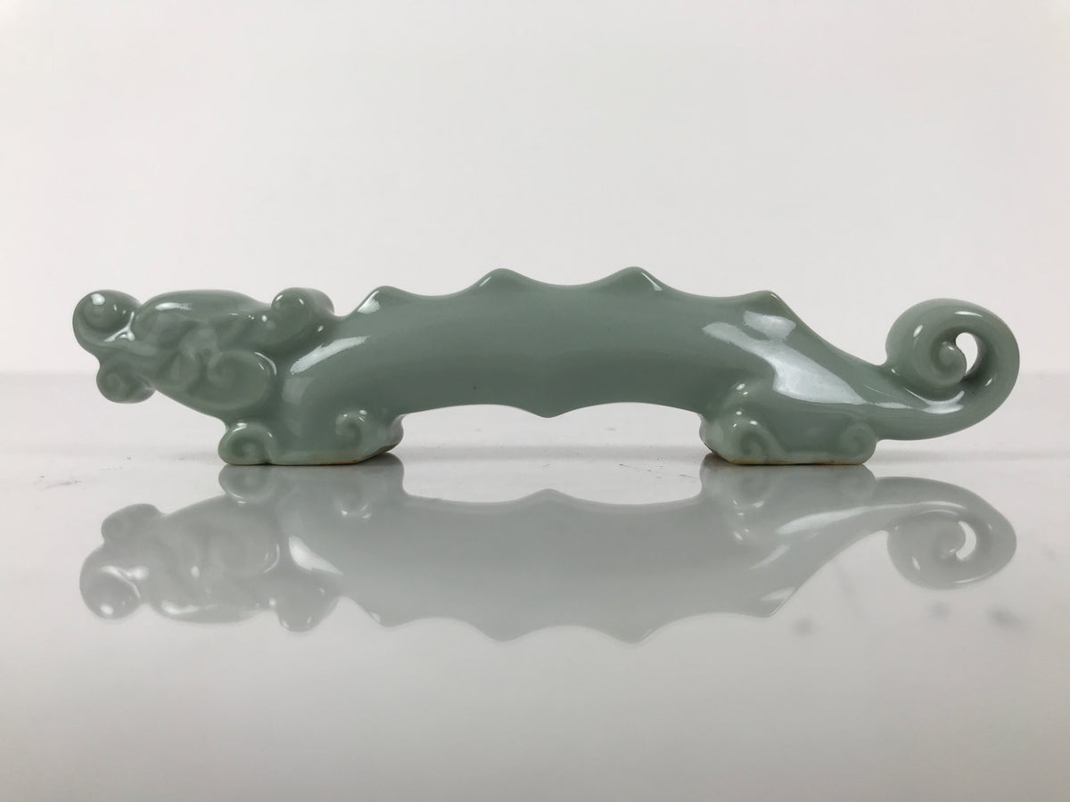 Japanese Calligraphy Tool Porcelain Brush Stand Shodo Shuji Celadon Dragon JK906