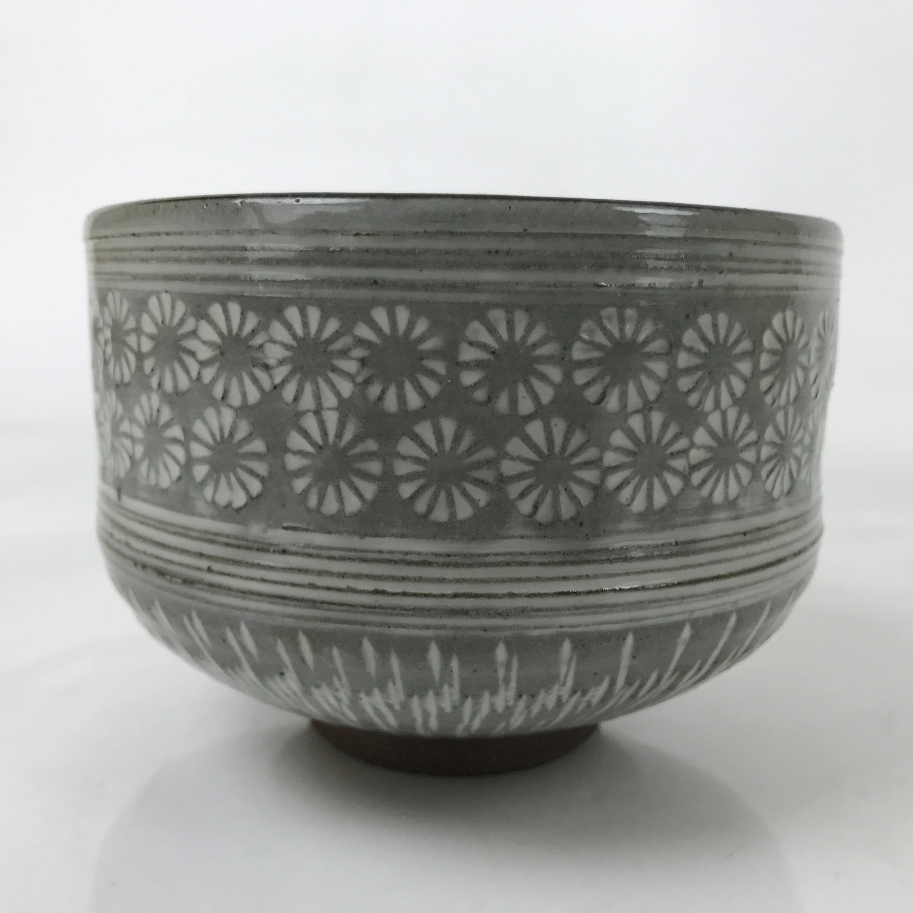 Japanese Ceramic Banko Ware Green Tea Bowl Matcha Chawan Vtg Gray White CHB98