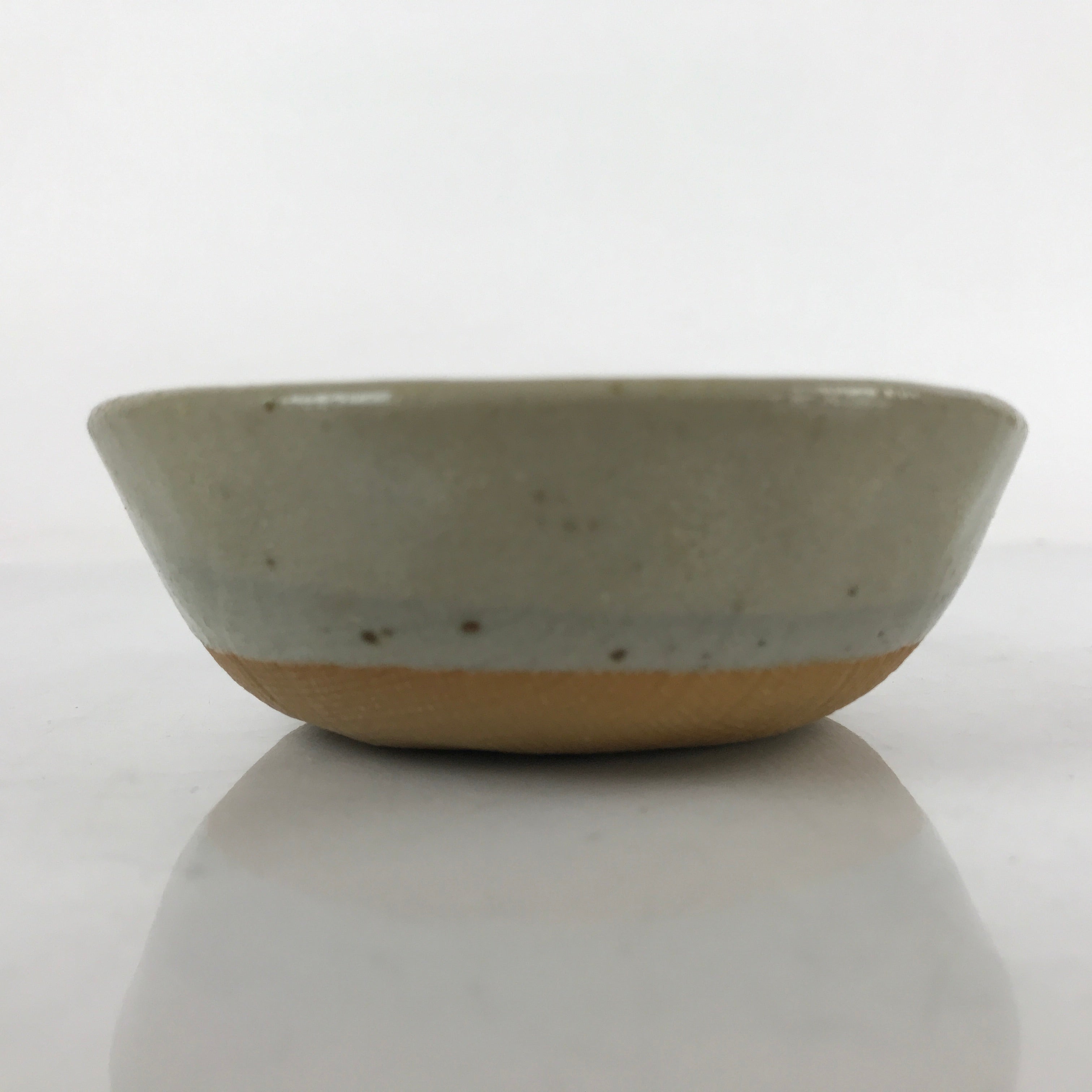 Japanese Ceramic Bowl Kobachi Vtg Nabe Side Dish Teardrop Beige Gray PY897