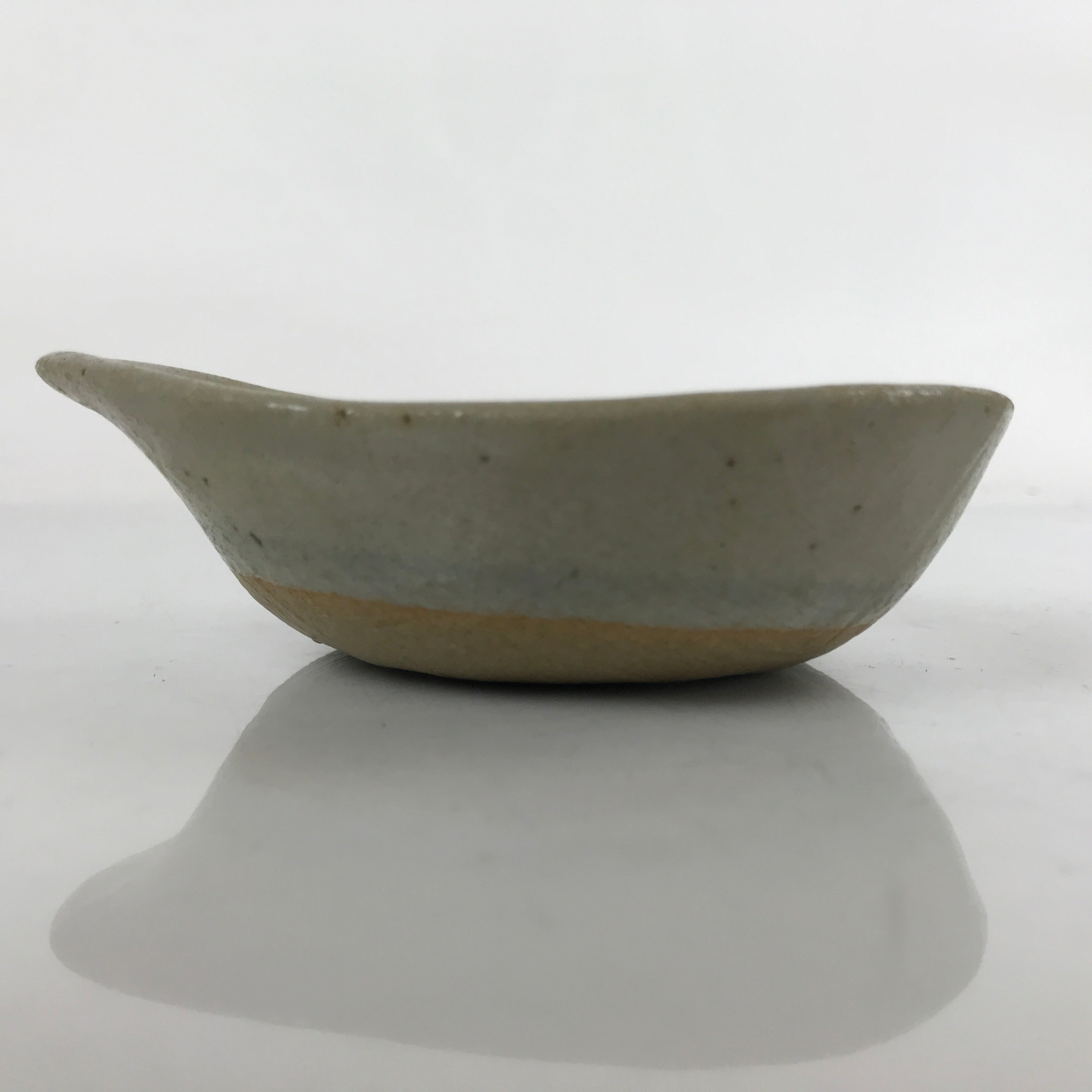 Japanese Ceramic Bowl Kobachi Vtg Nabe Side Dish Teardrop Beige Gray PY898