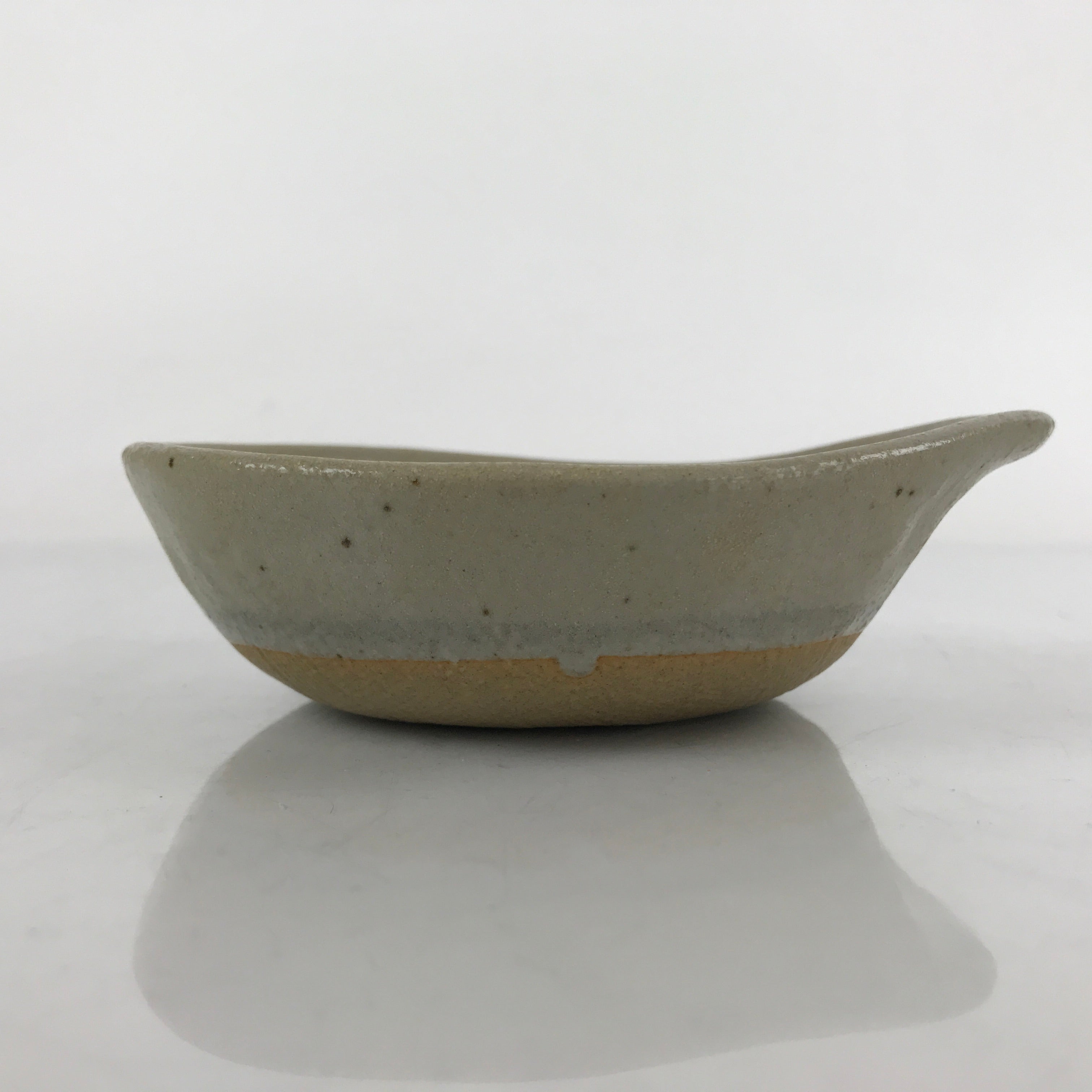 Japanese Ceramic Bowl Kobachi Vtg Nabe Side Dish Teardrop Beige Gray PY900