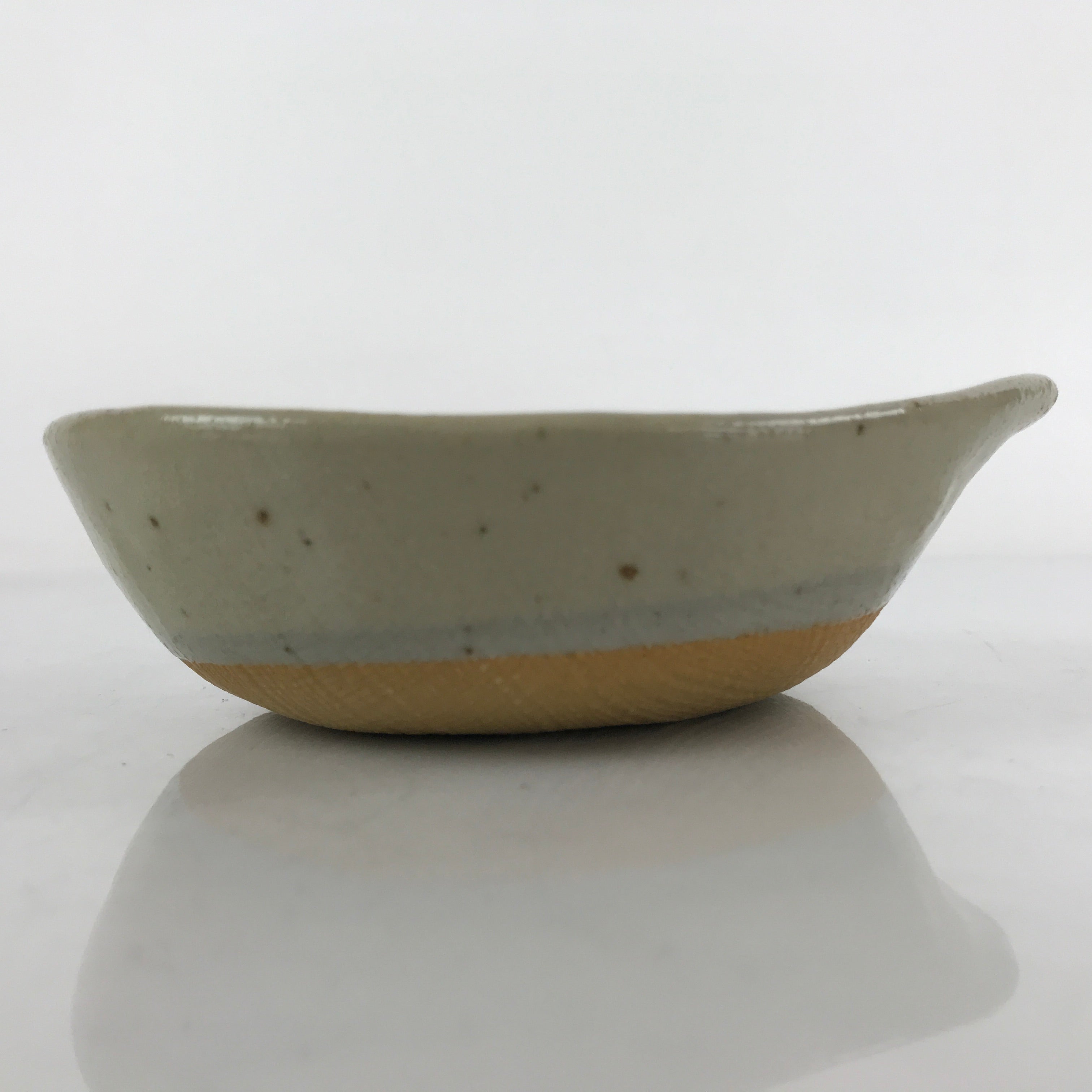 Japanese Ceramic Bowl Kobachi Vtg Nabe Side Dish Teardrop Beige Gray PY902