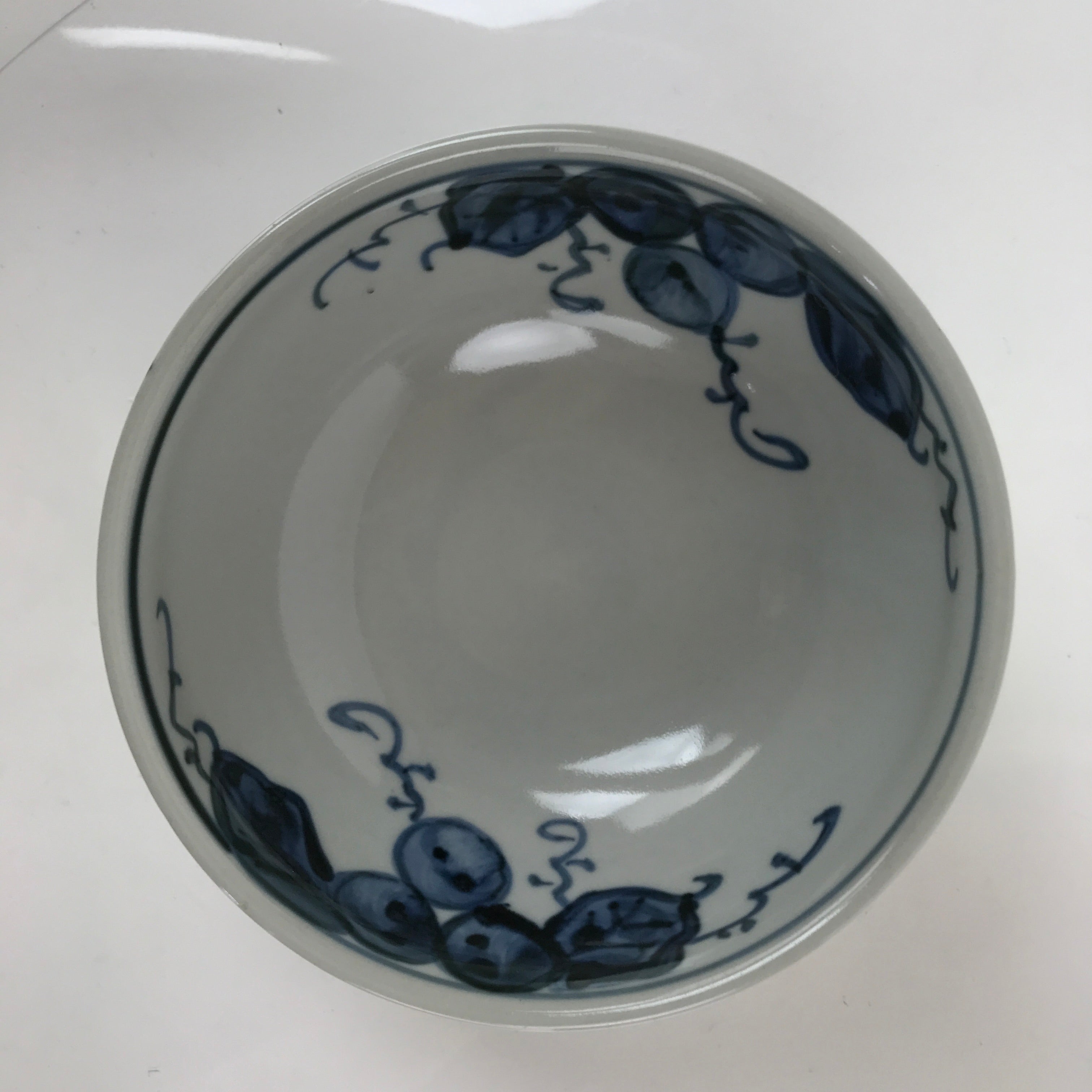 Japanese Ceramic Bowl Kobachi Vtg Side Dish Blue Gray Grapes Design PY904