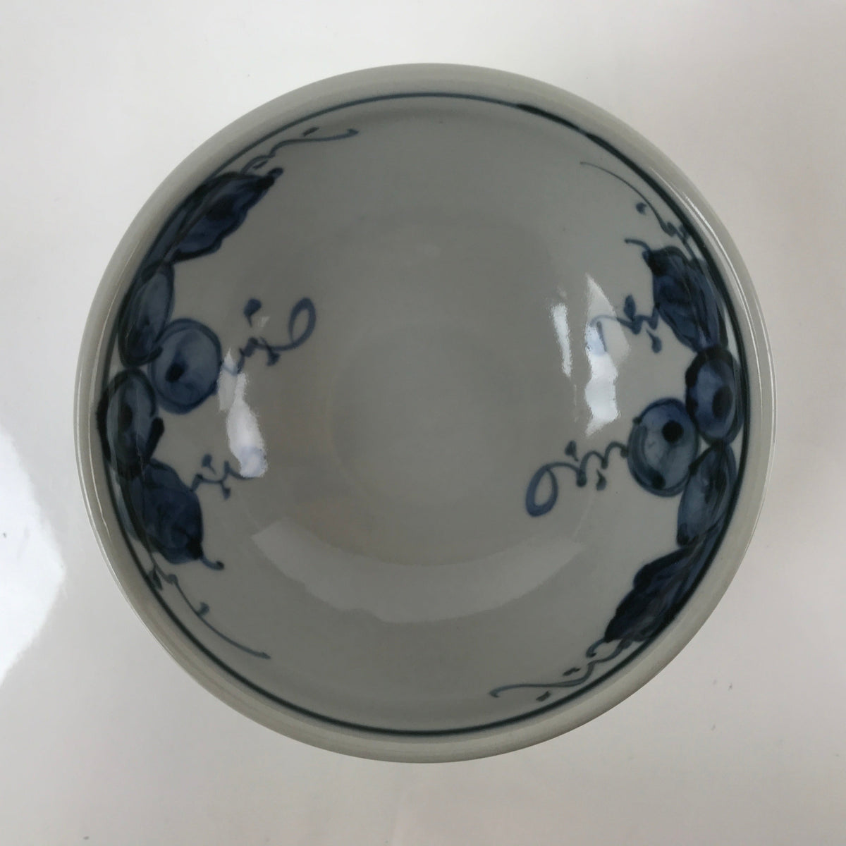 Japanese Ceramic Bowl Kobachi Vtg Side Dish Blue Gray Grapes Design PY906