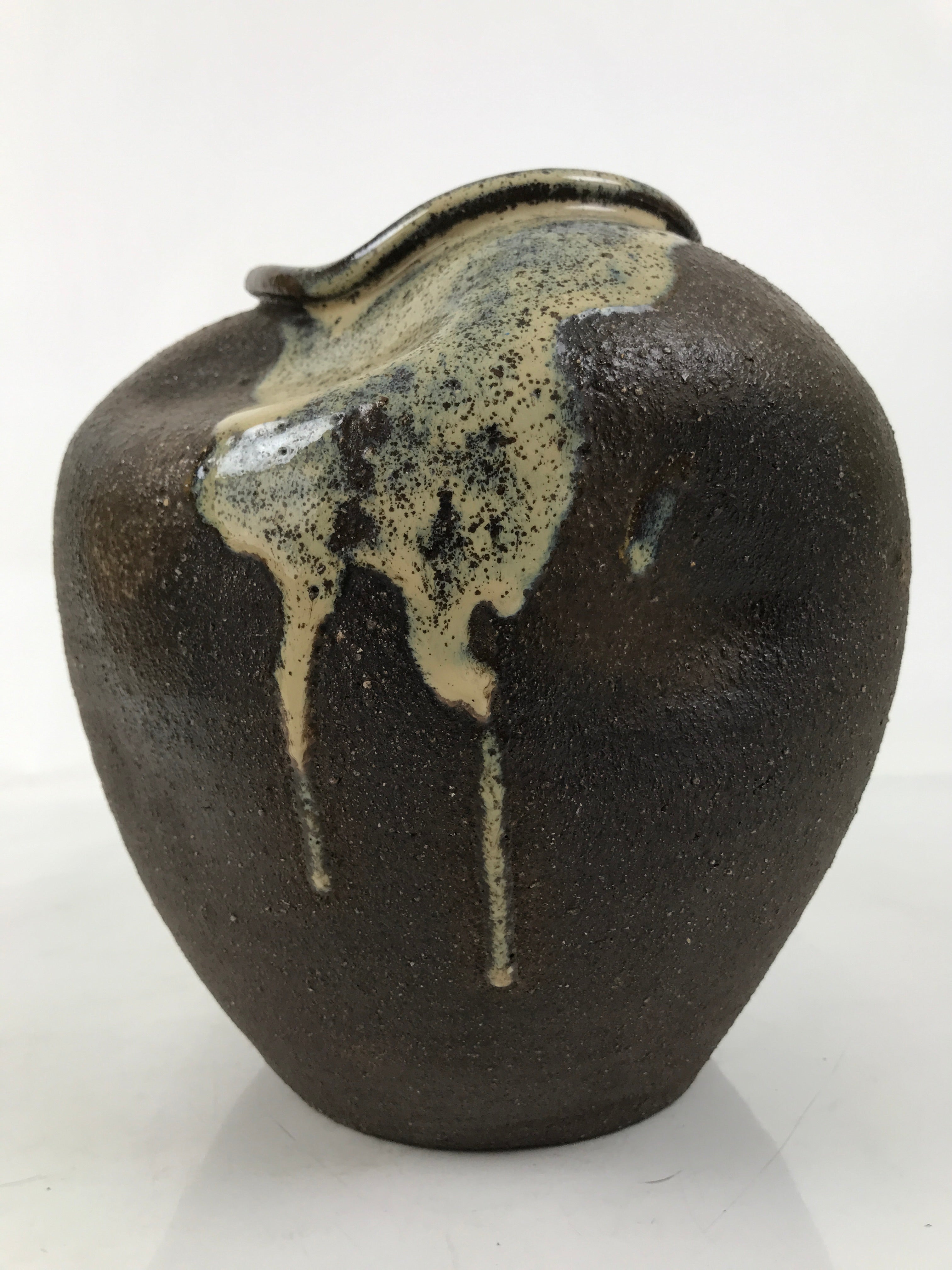Japanese Ceramic Flower Vase Vtg Ikebana Kabin Brown Ash Glaze Indentation FK173