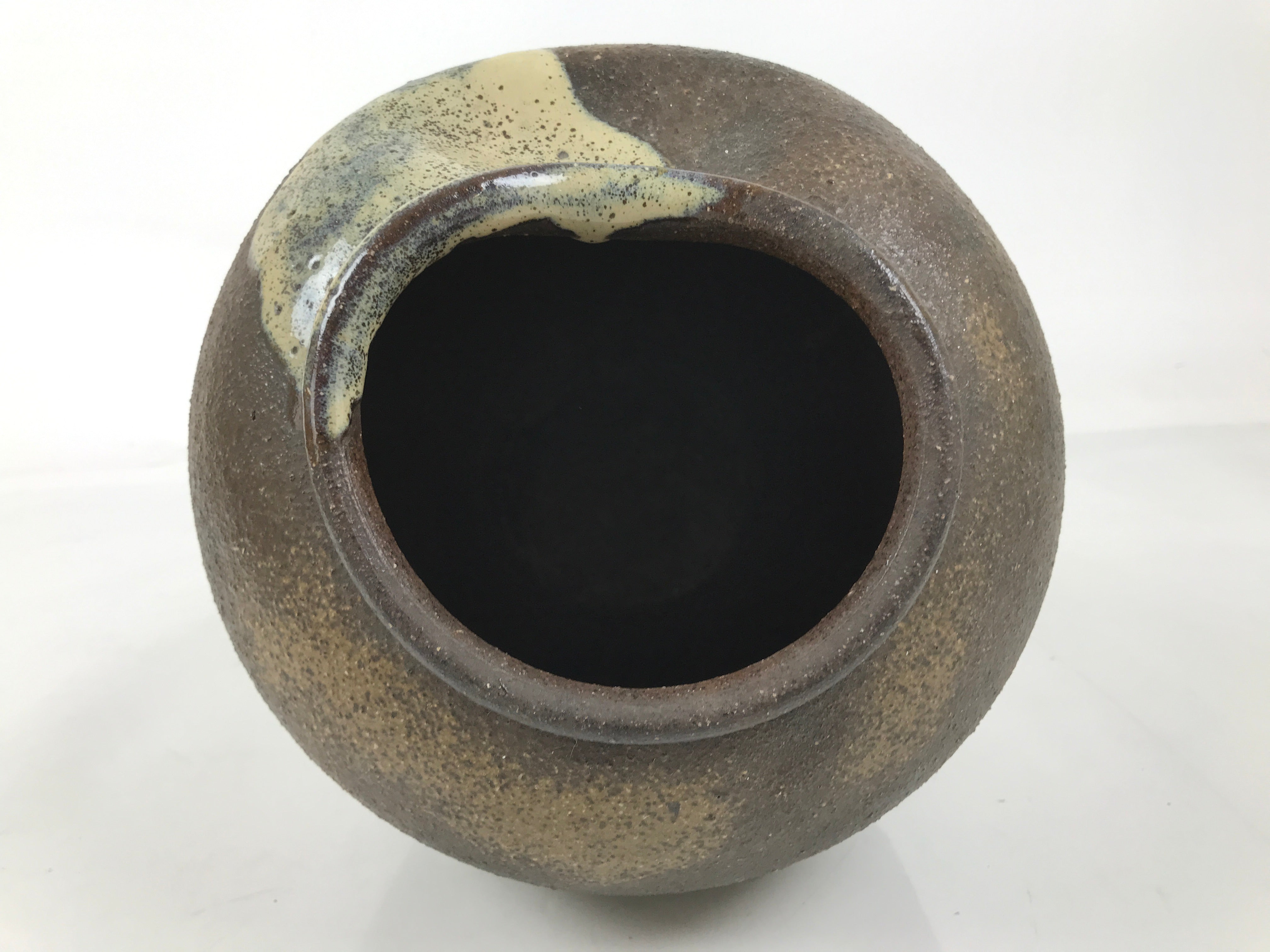 Japanese Ceramic Flower Vase Vtg Ikebana Kabin Brown Ash Glaze Indentation FK173