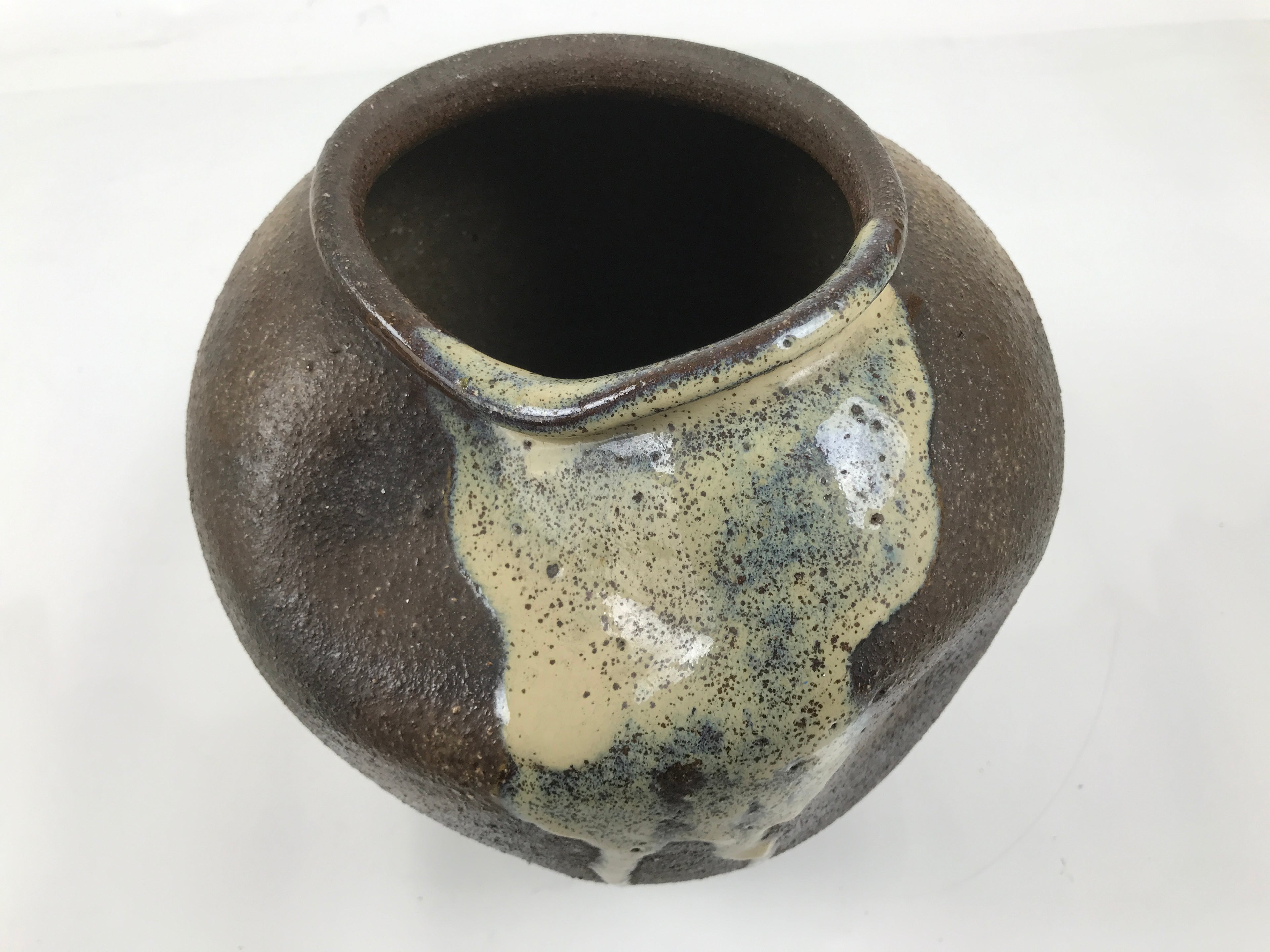 Japanese Ceramic Flower Vase Vtg Ikebana Kabin Brown Ash Glaze Indentation FK173