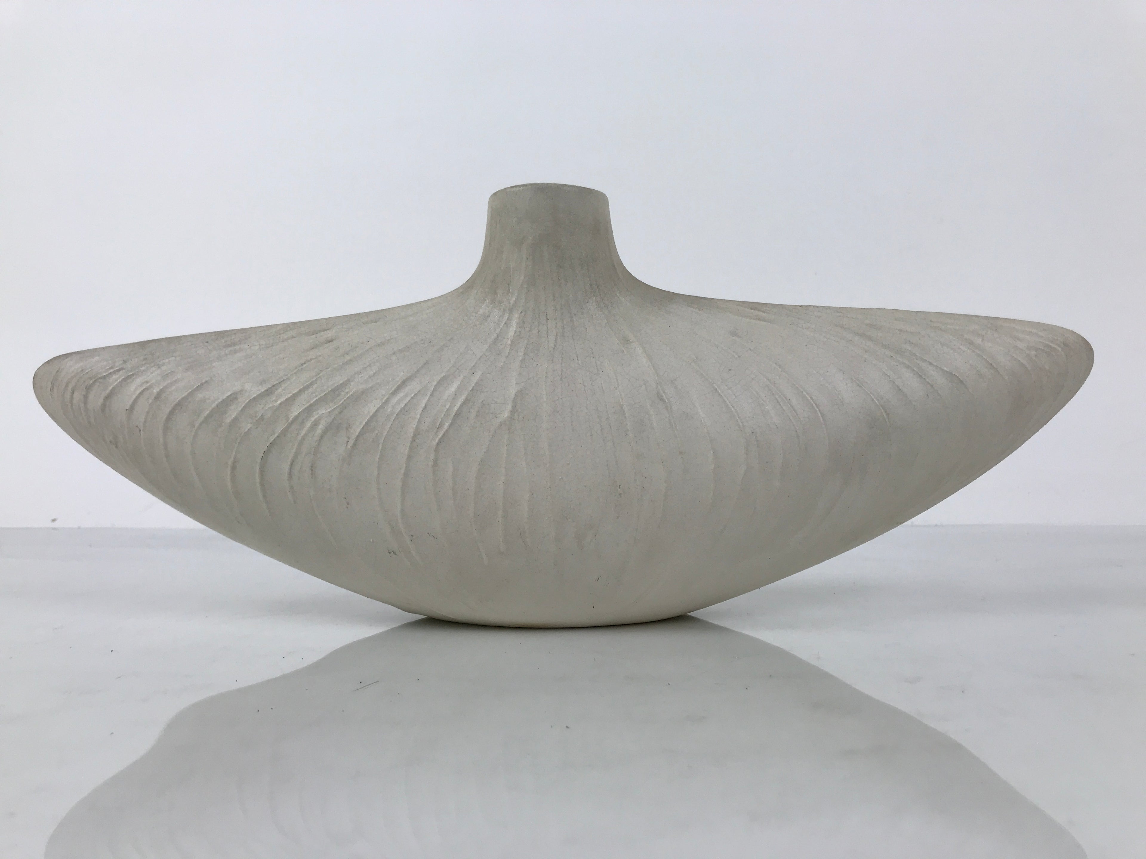 Japanese Ceramic Flower Vase Vtg Kabin White Wide Unique Textured Boat FK222